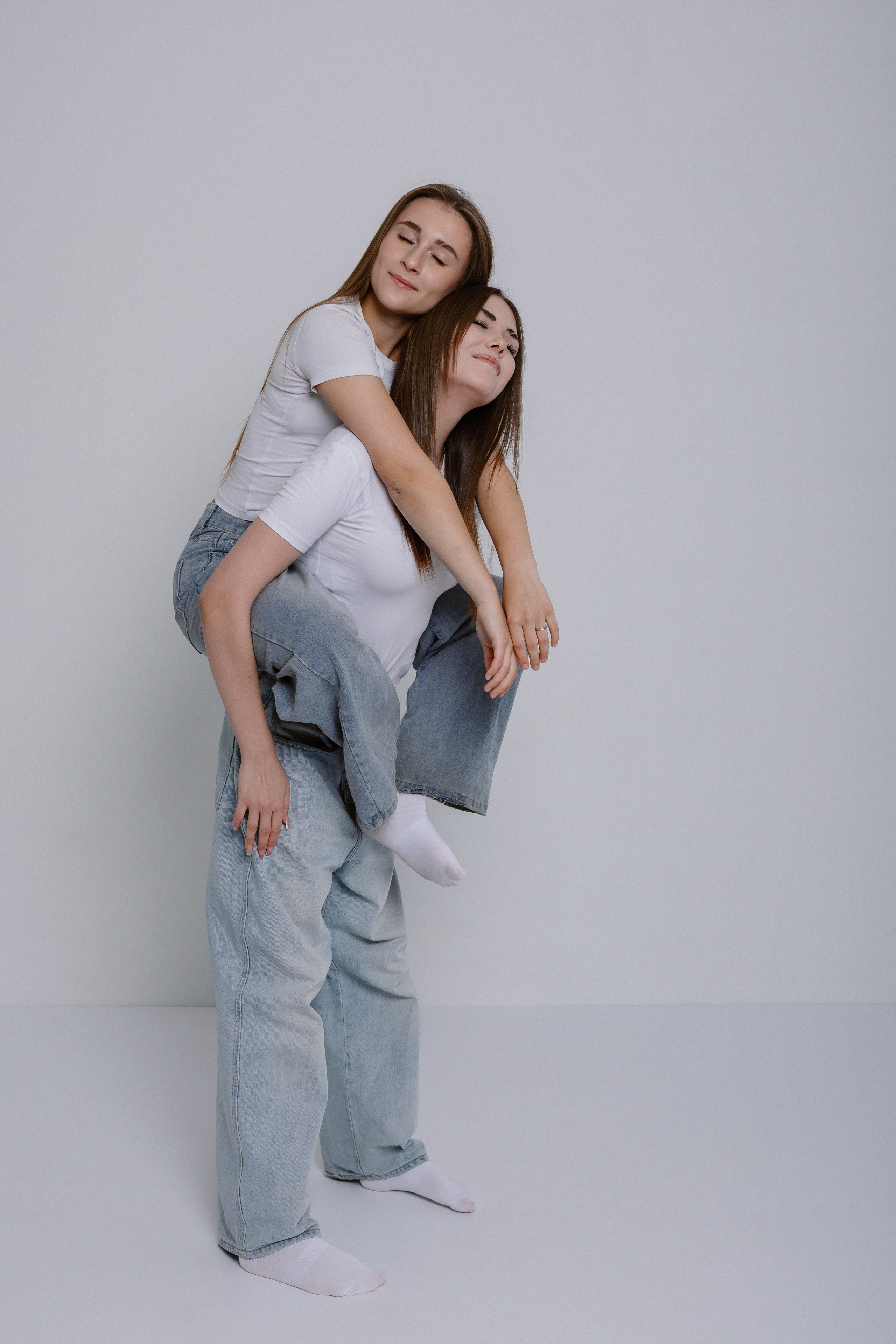 Молодые и дерзкие. Главная