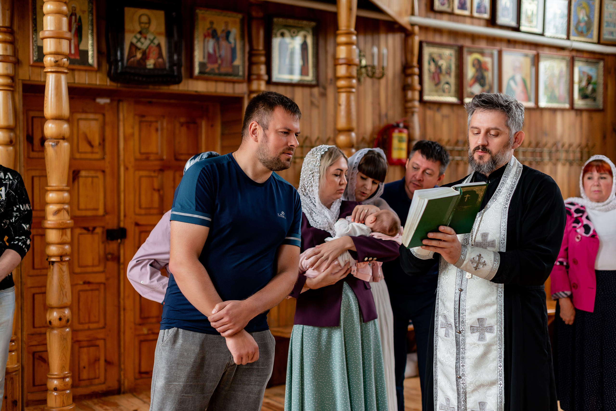 Крещение Ксении. Фотограф Татьяна Иванчикова