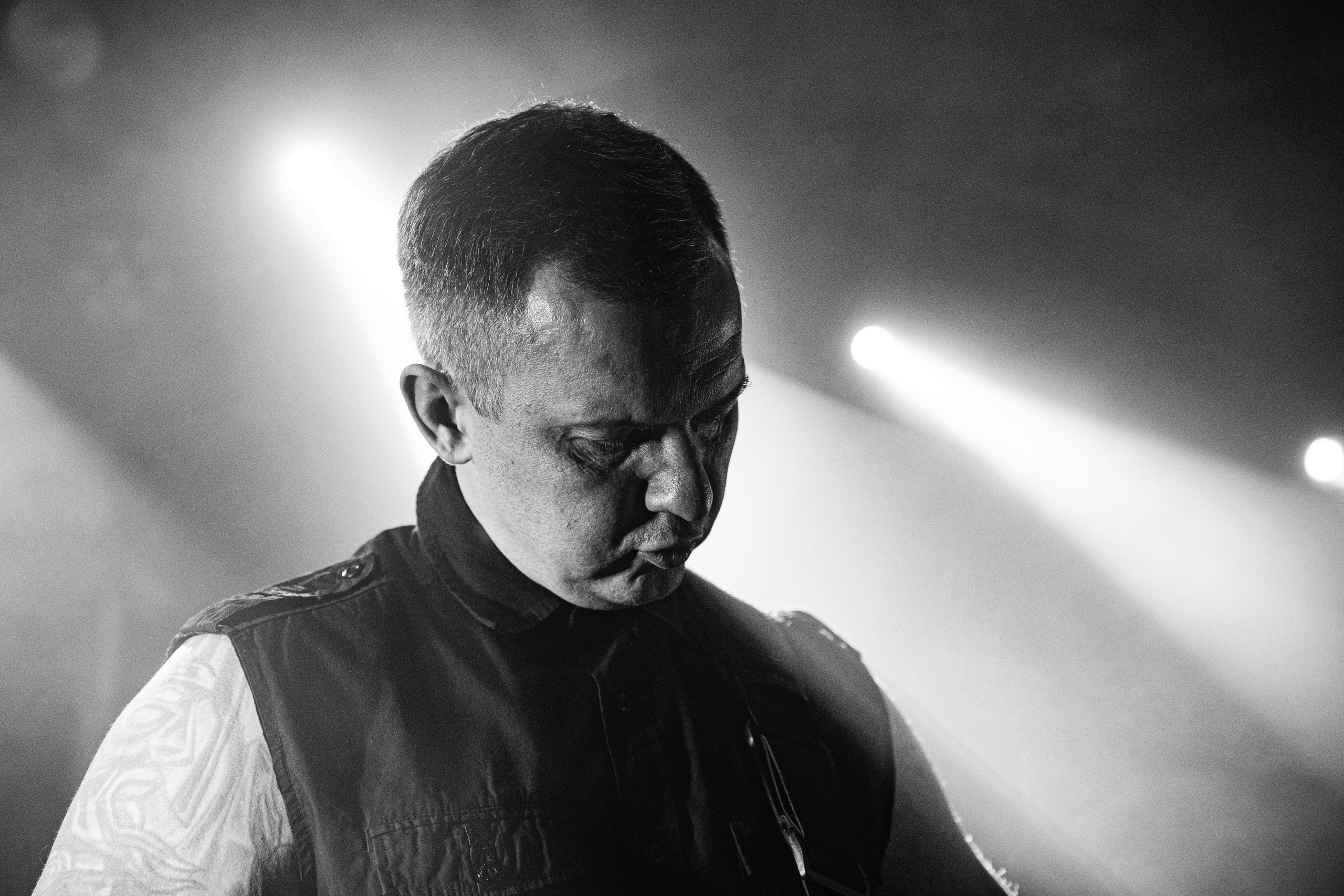 ИЛ • Minuala • Khlad|Цоколь 2.0. Концертный и репортажный фотограф в Санкт-Петербурге Слава Пахомов