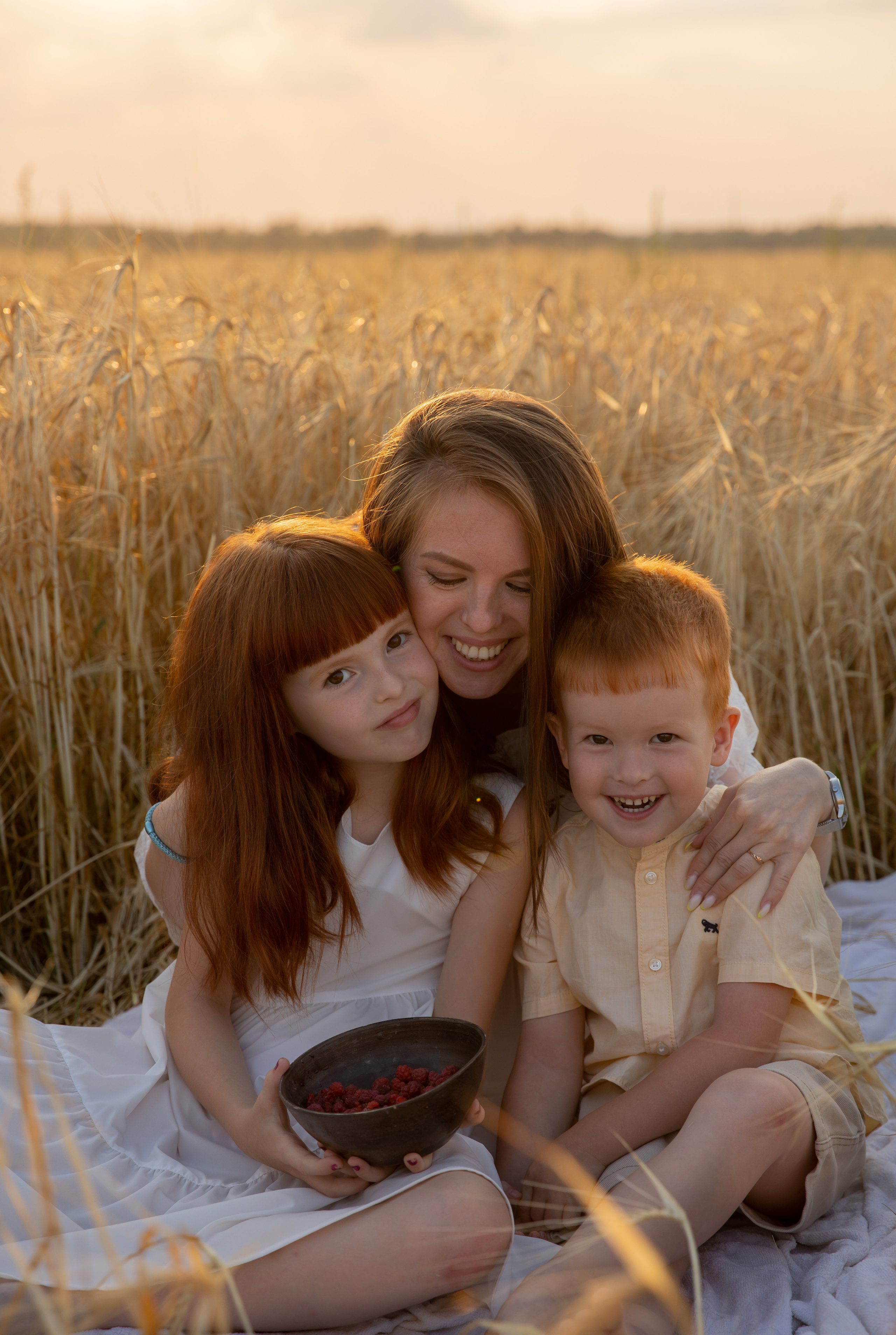 МАМА+Я. Фото, видео, авторские выпускные альбомы в Нижнем Новгороде