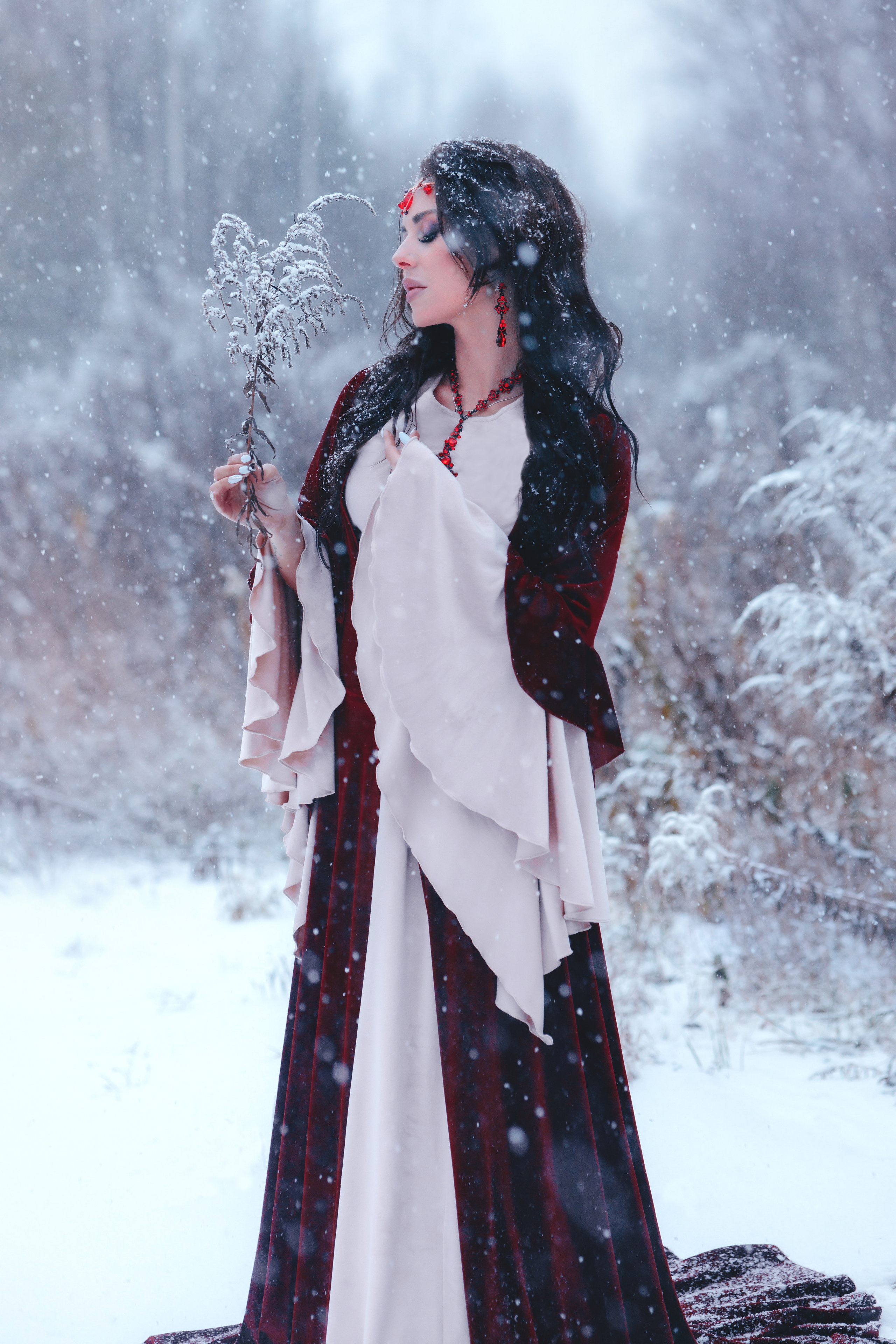 ИНДИВИДУАЛЬНАЯ. Фото, видео, авторские выпускные альбомы в Нижнем Новгороде