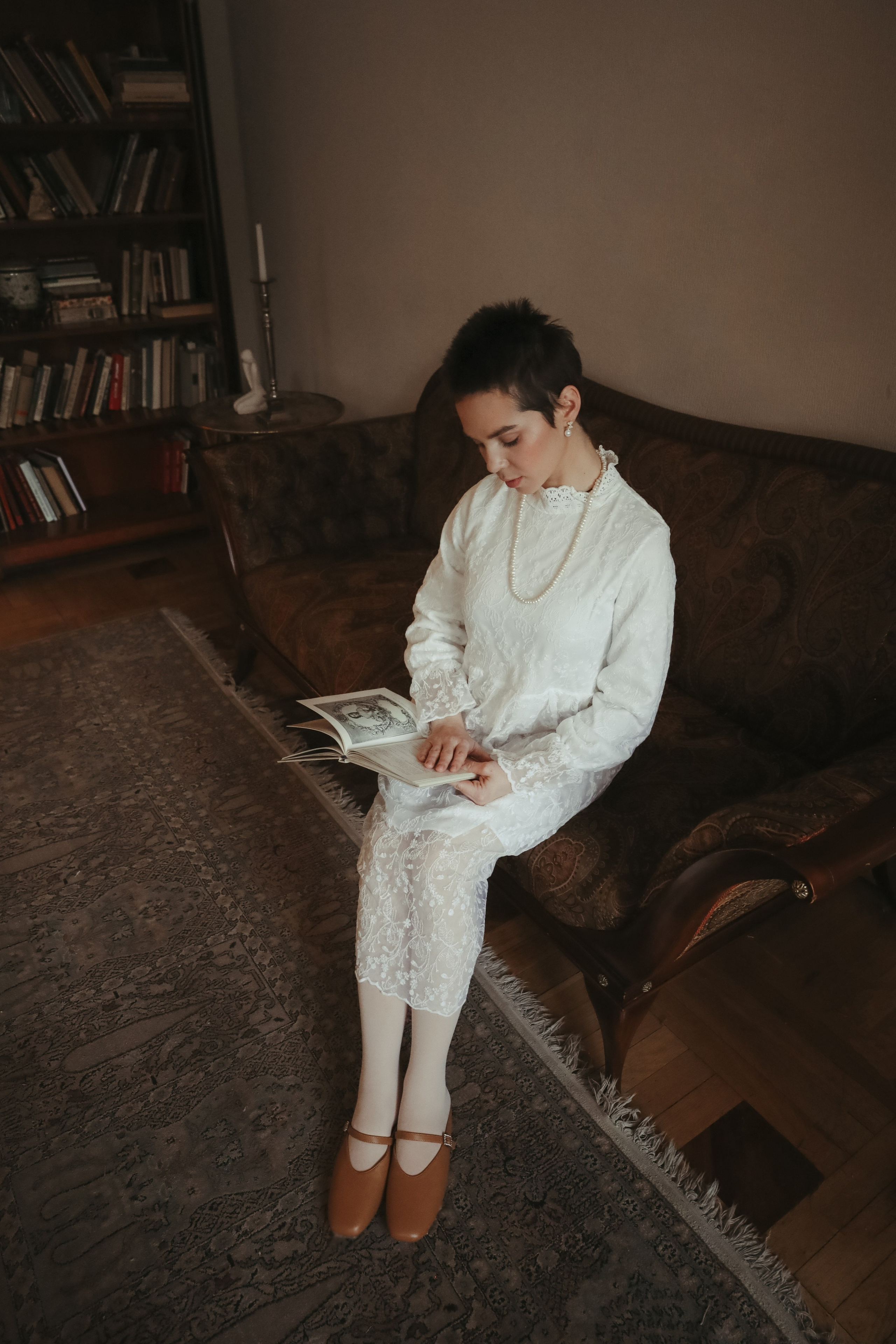 Актриса в особняке. Фотограф Химки Анна Татарских