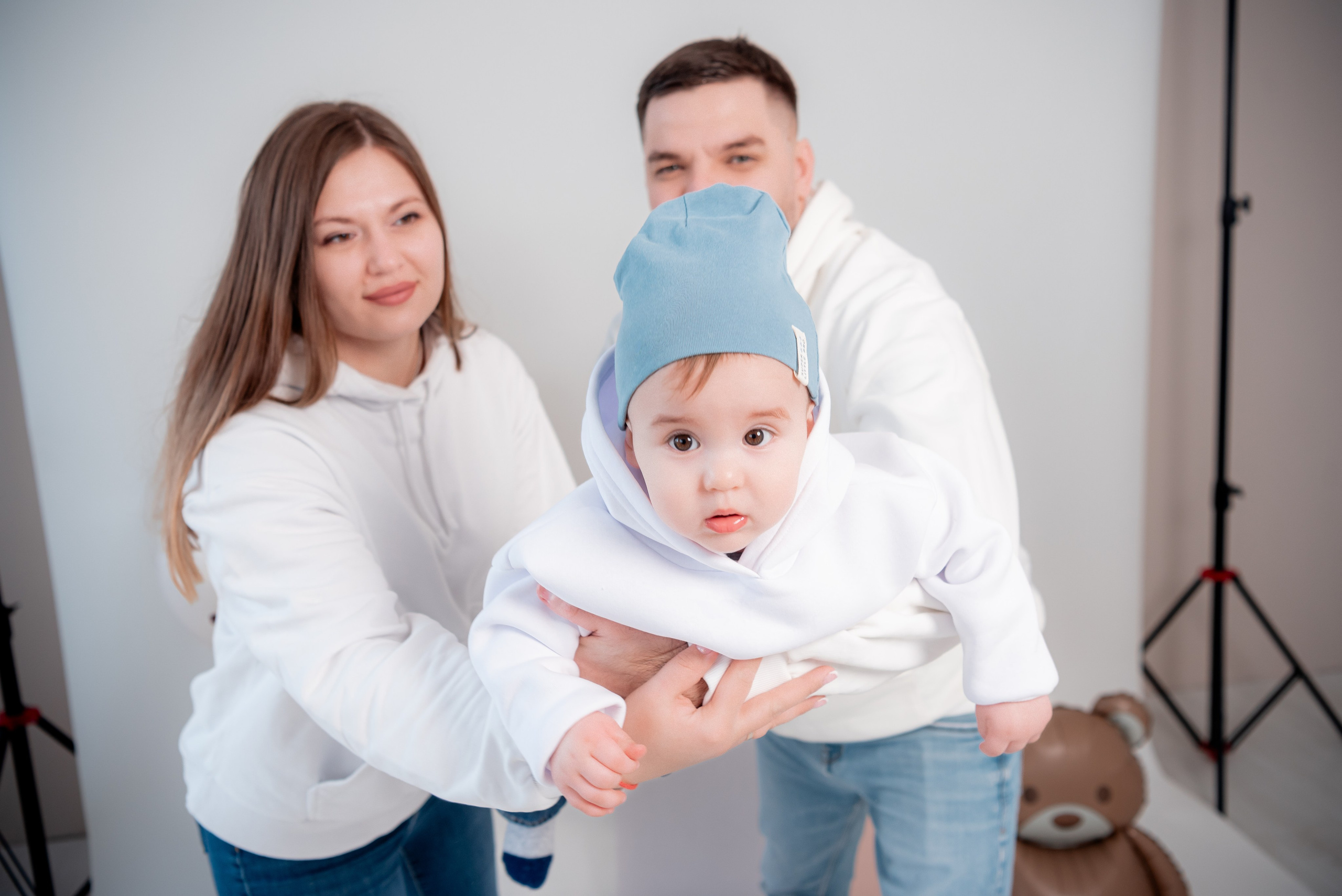 Семья в студии Скандибек. Фотограф в Волгограде и Волжском Александр Горбань