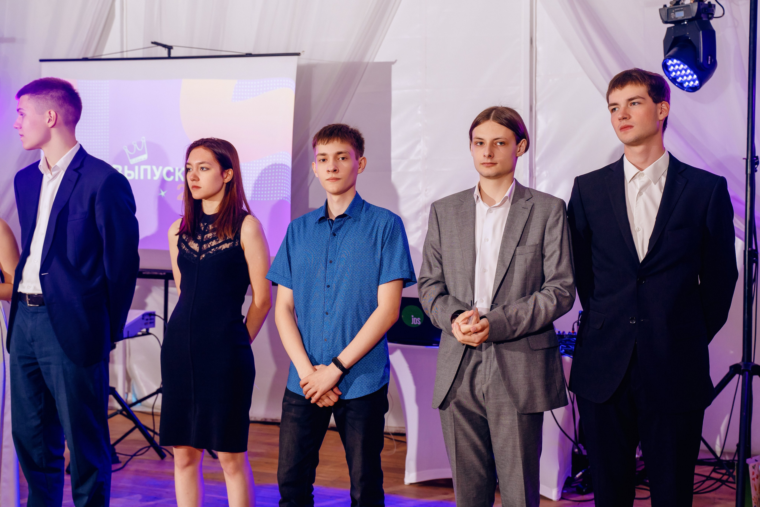 Выпускной 11 класс. Фотограф Ким Наталья в Красноярске