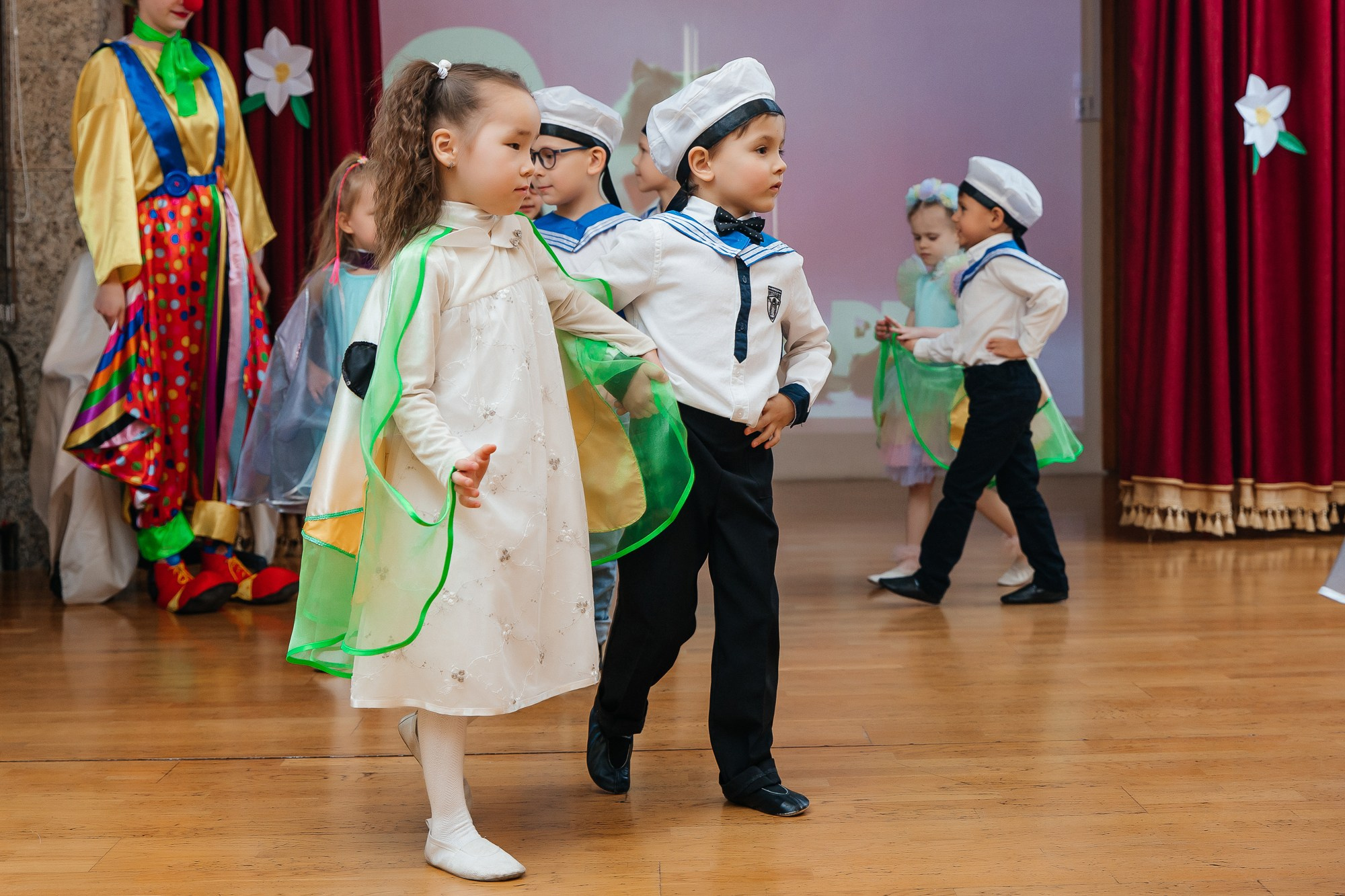Детский сад № 93 — Утренник (10.03.2023). Свадебный и семейный фотограф Крамар Наталья