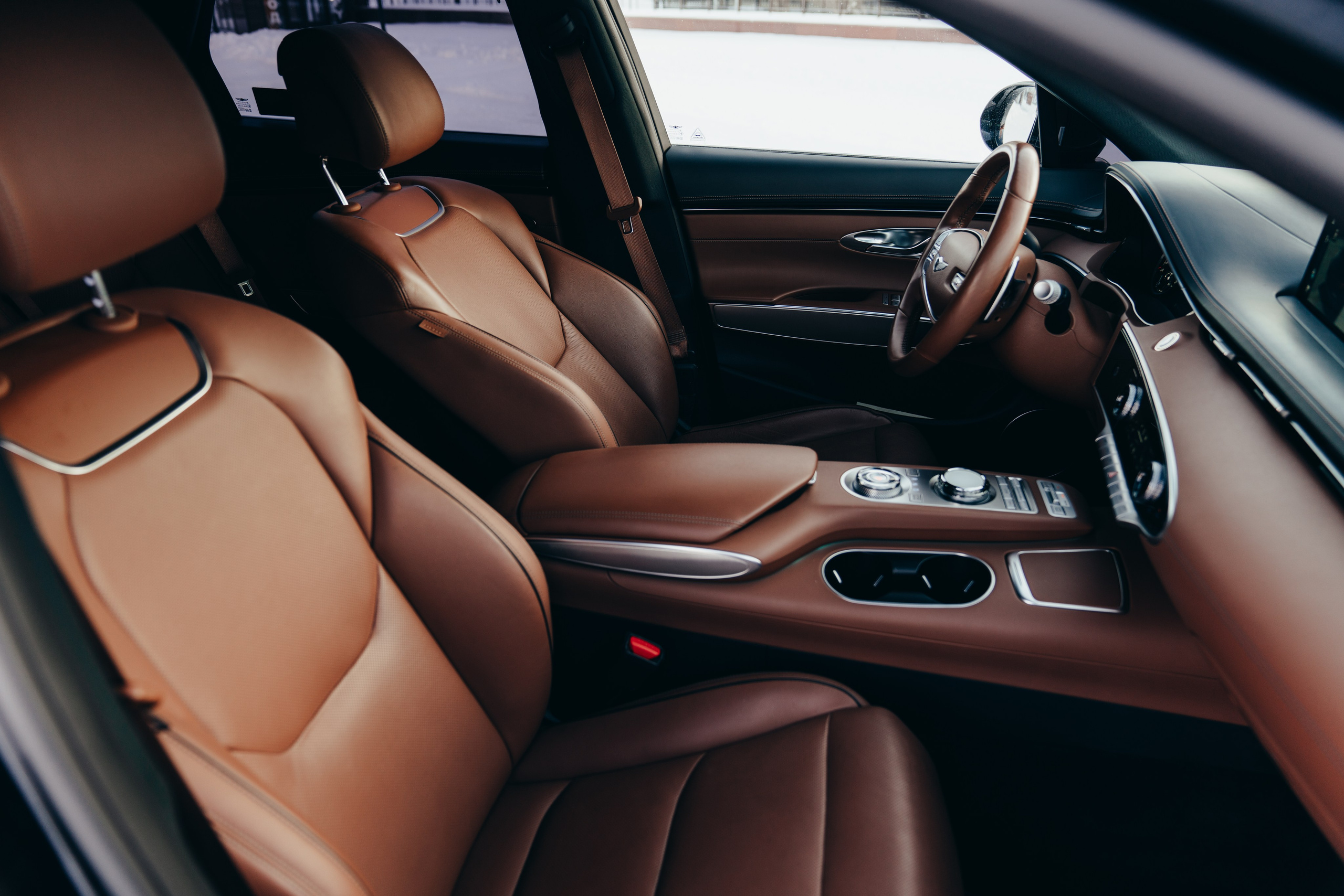 Genesis GV70. Идеальные портреты для соцсетей — Фотограф Ленар