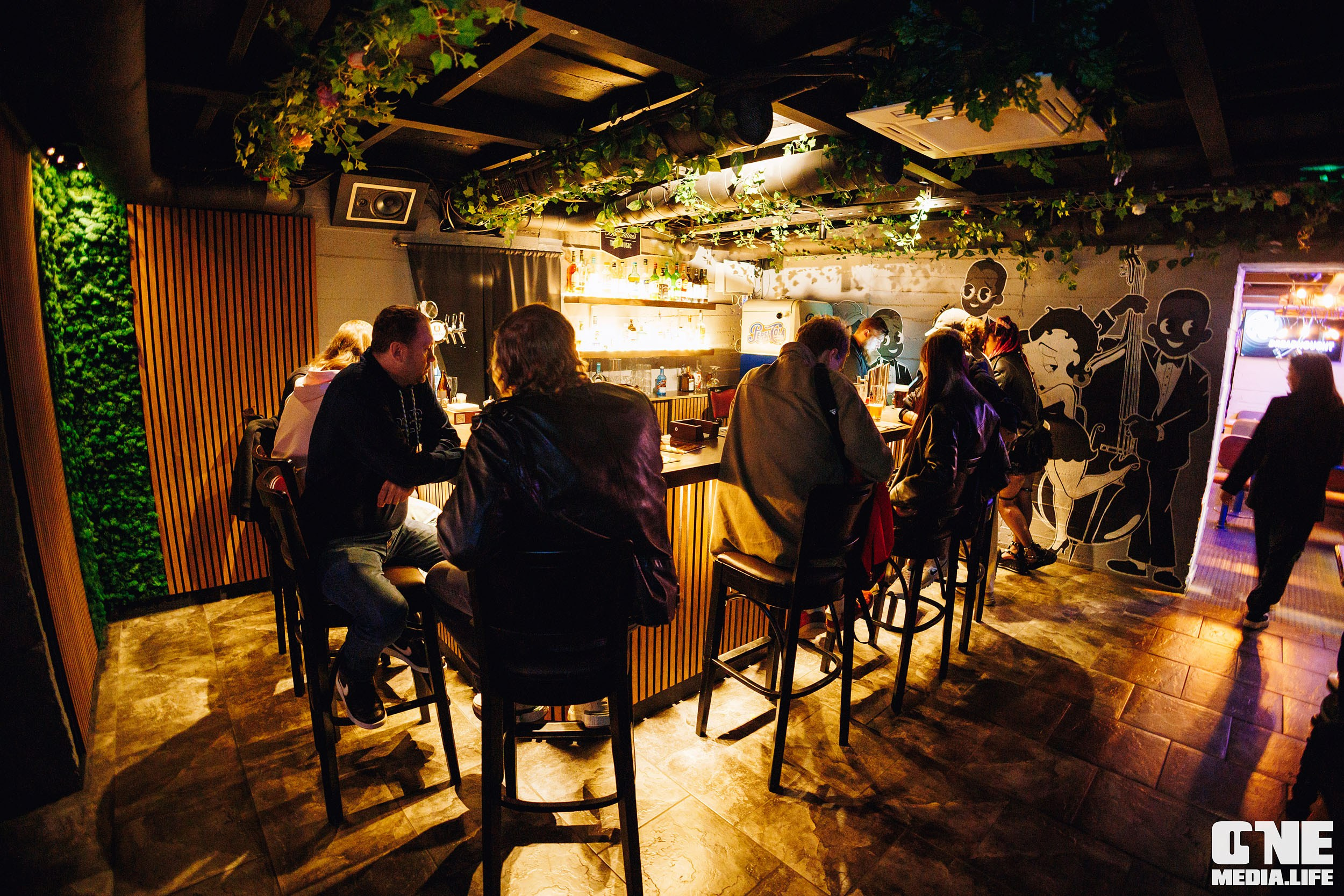 Фоторепортаж из бара Dreadnought. One Media Life: фоторепортажи, фотоотчеты с мероприятий и заведений