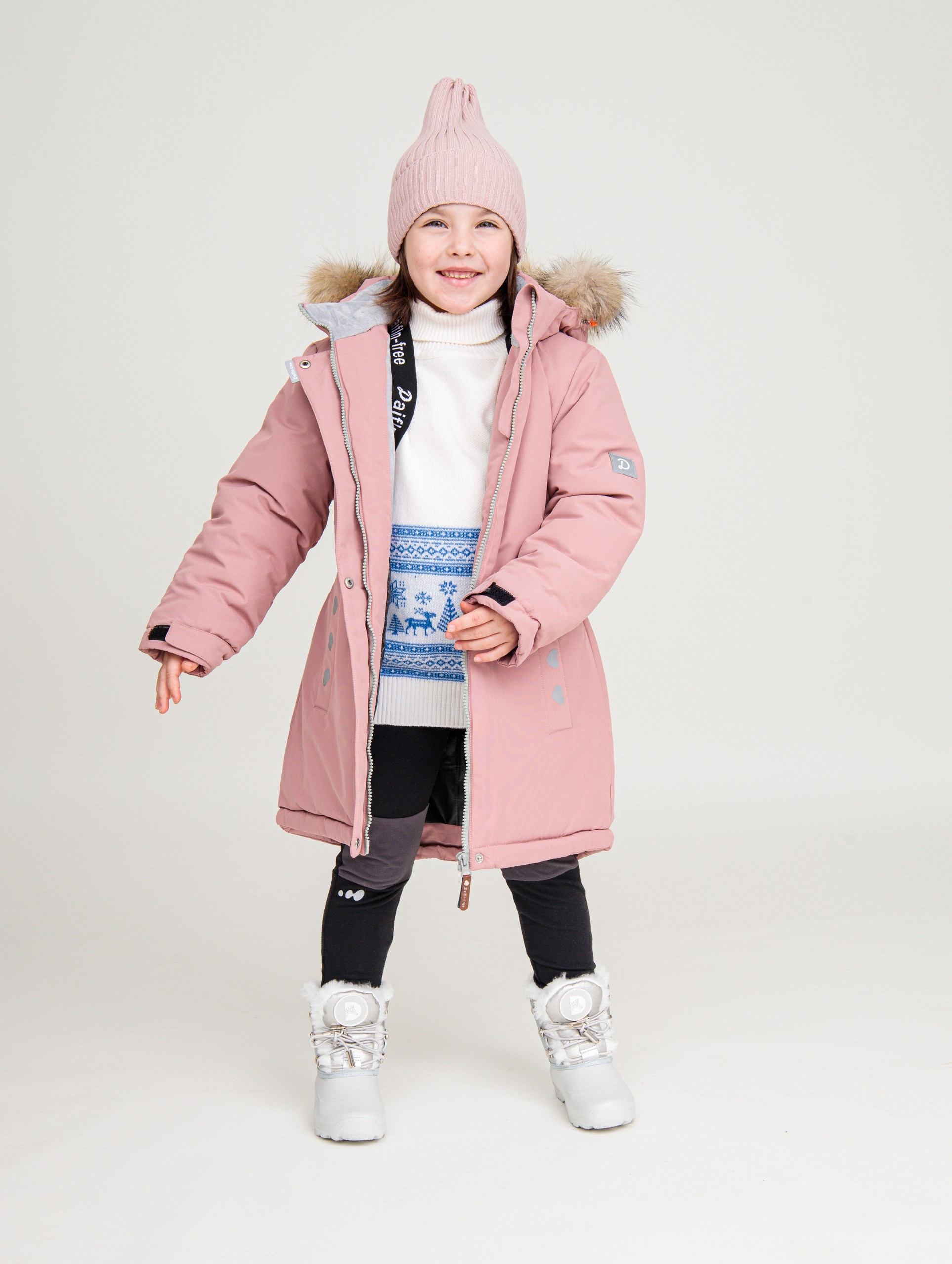 Предметная съемка и продакшн видео обуви для каталога, сайта, маркетплейсов. Студия коммерческой съемки ХВОЯ