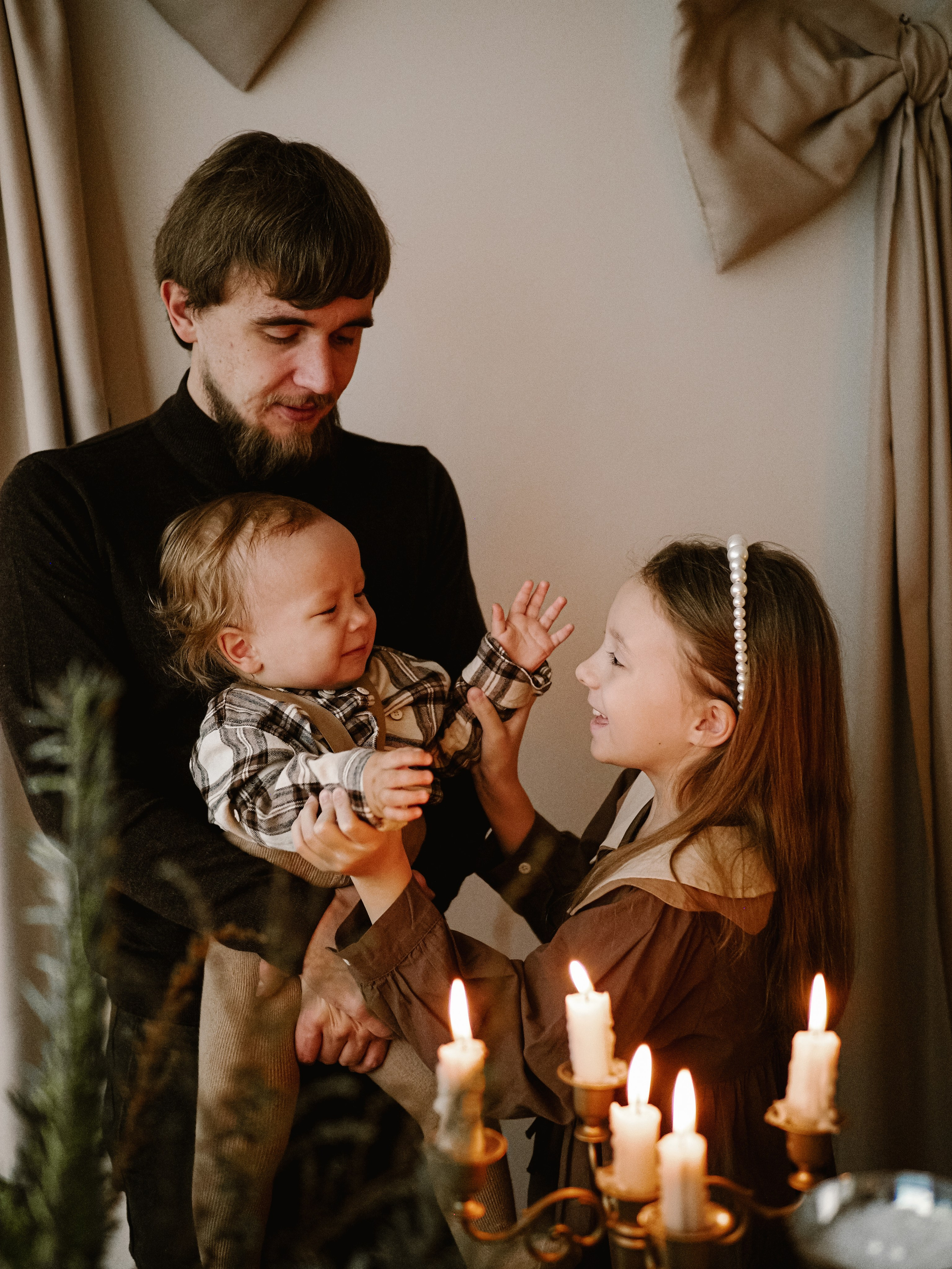 Семейные новогодние кадры стильно 🥰. Фотограф Рязань. Семейный Свадебный фотограф