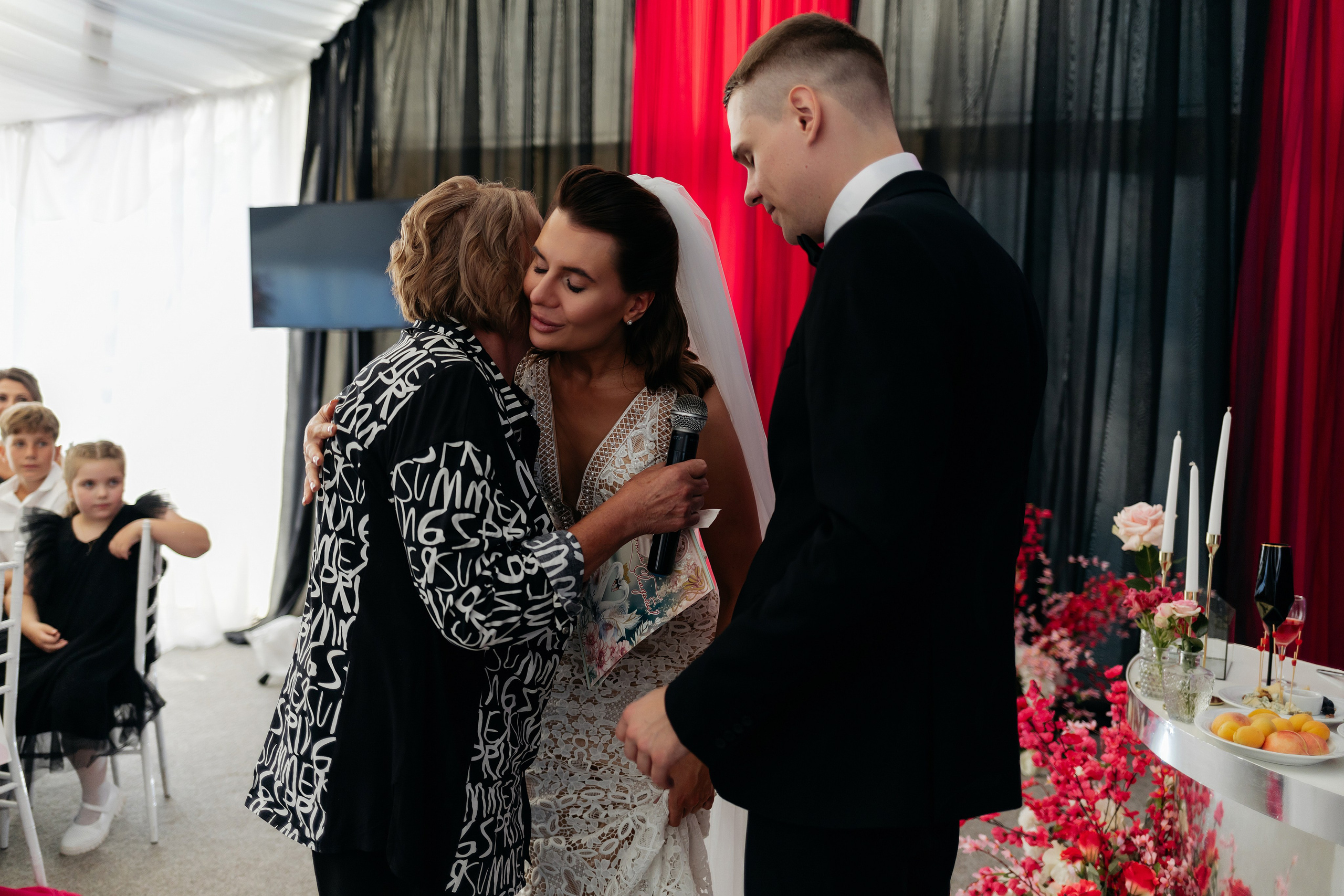 Александра и Кирилл. Свадебный фотограф в Пскове и Санкт-Петербурге | Анна Голикова