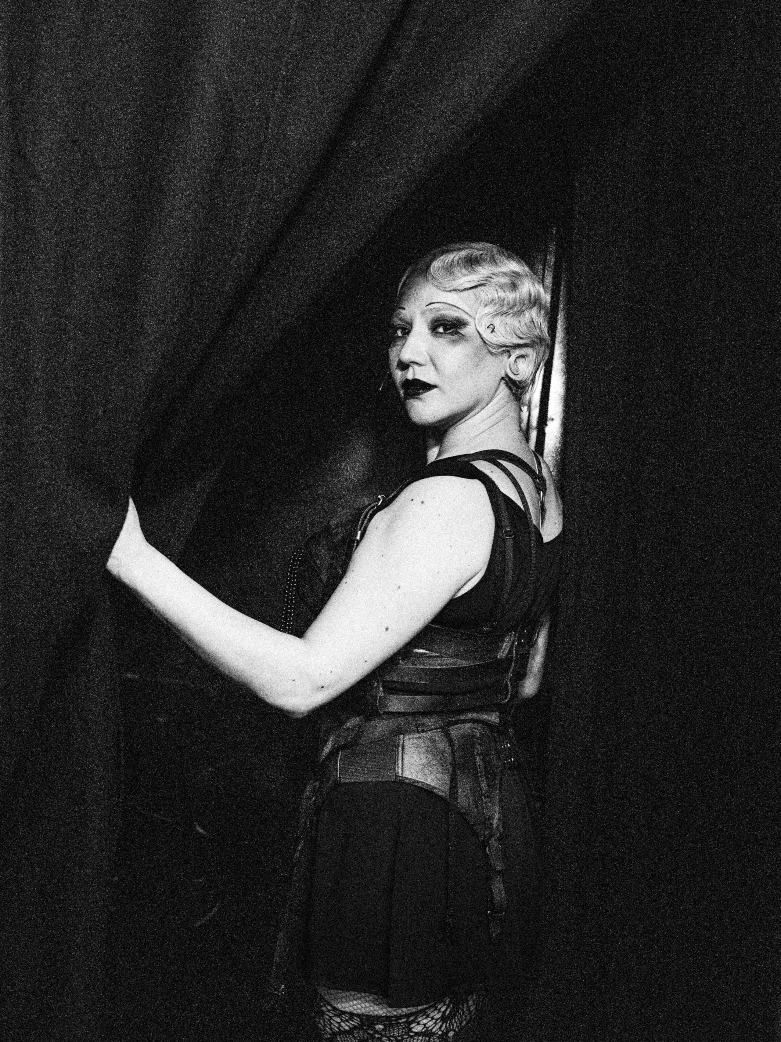 Theatre backstages. Portrait and backstage photographer Nina Crane