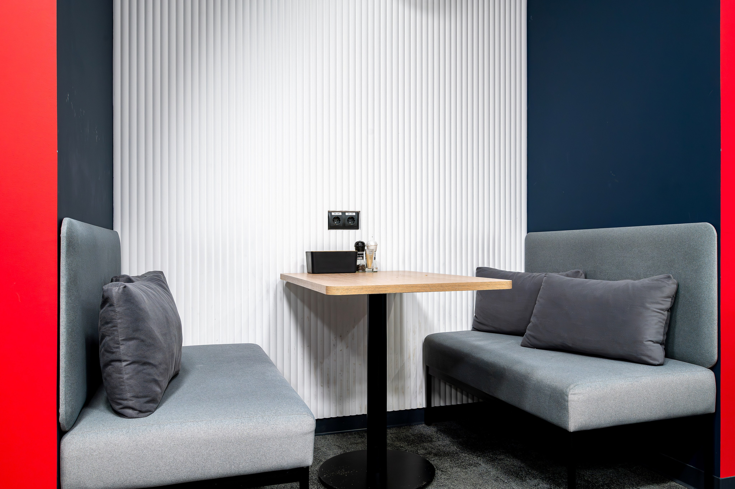 Съемка мебели в интерьере для компании «Гуд Вайбс». Интерьерный фотограф. Фото- видеосъемка недвижимости Санкт-Петербург