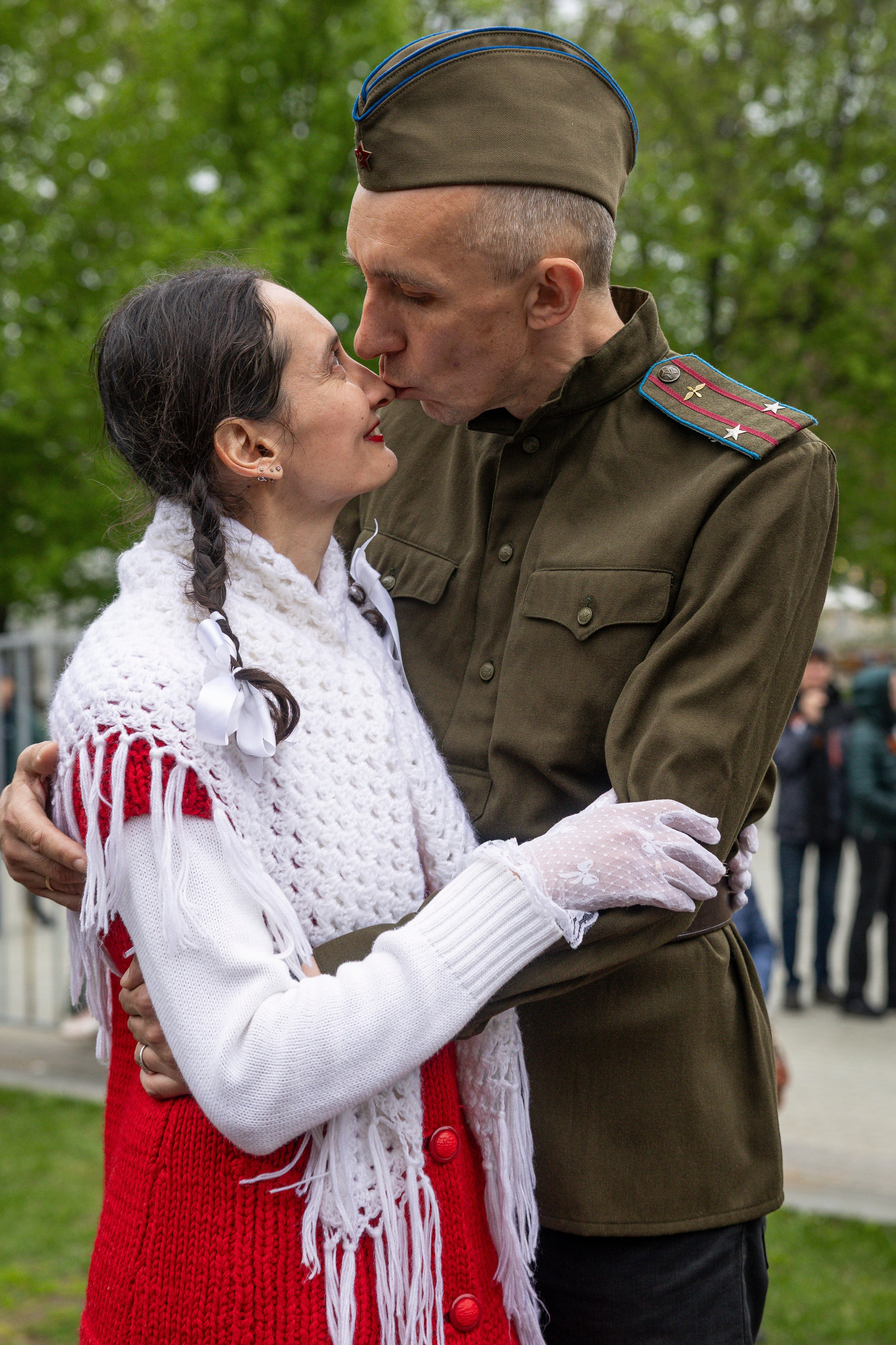 Бал Победы в саду Эрмитаж. Фотограф Сергей Ловкий