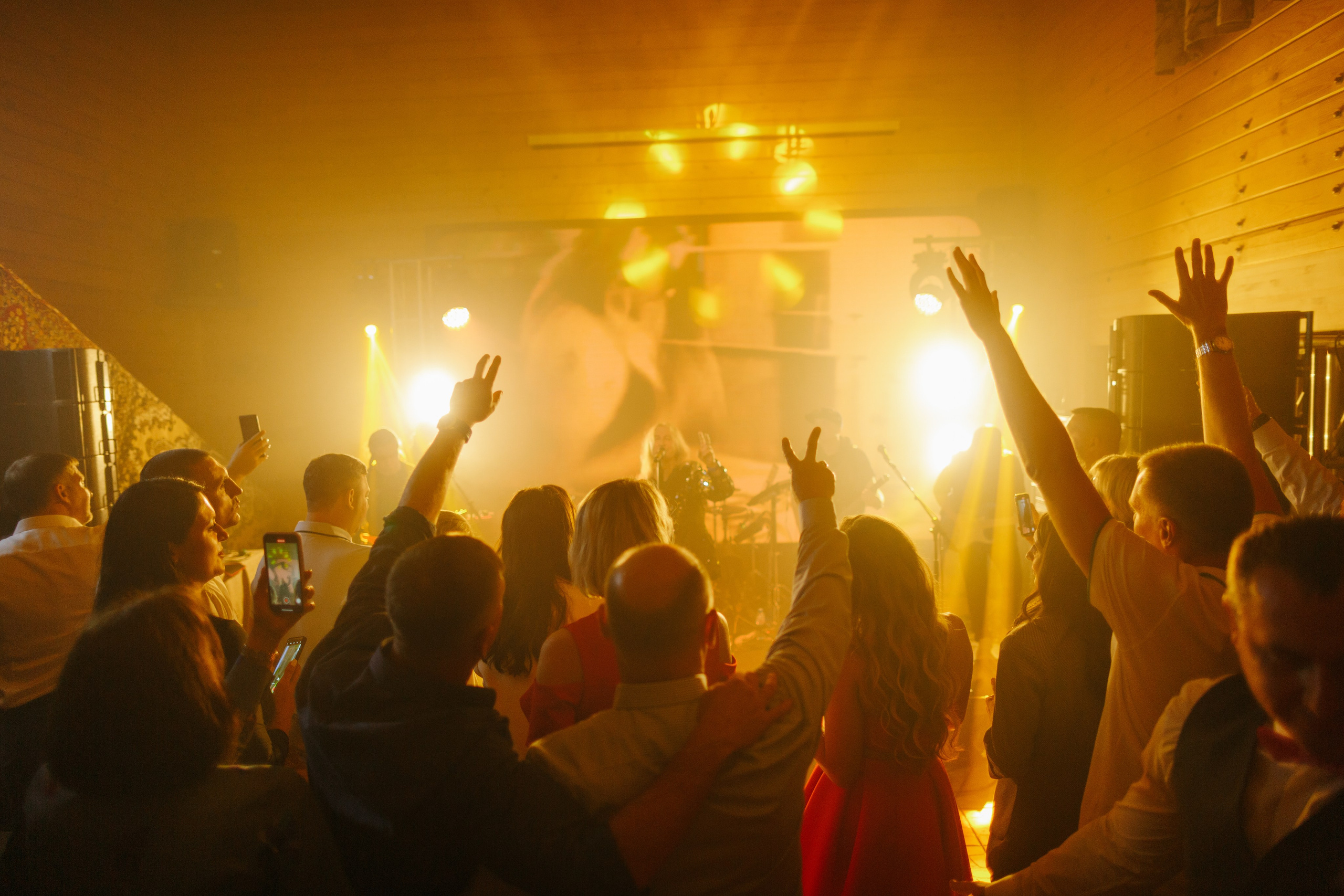 Профессиональный фотограф Виктор Гагарин. Сниму круто ваше мероприятие в Новокузнецке, Кемерово, Новосибирске, Алтае. Профессиональный фотограф Виктор Гагарин — Промышленная, Event, Портретная, Репортажная съемка в Новокузнецке, Кемерово, Новосибирске