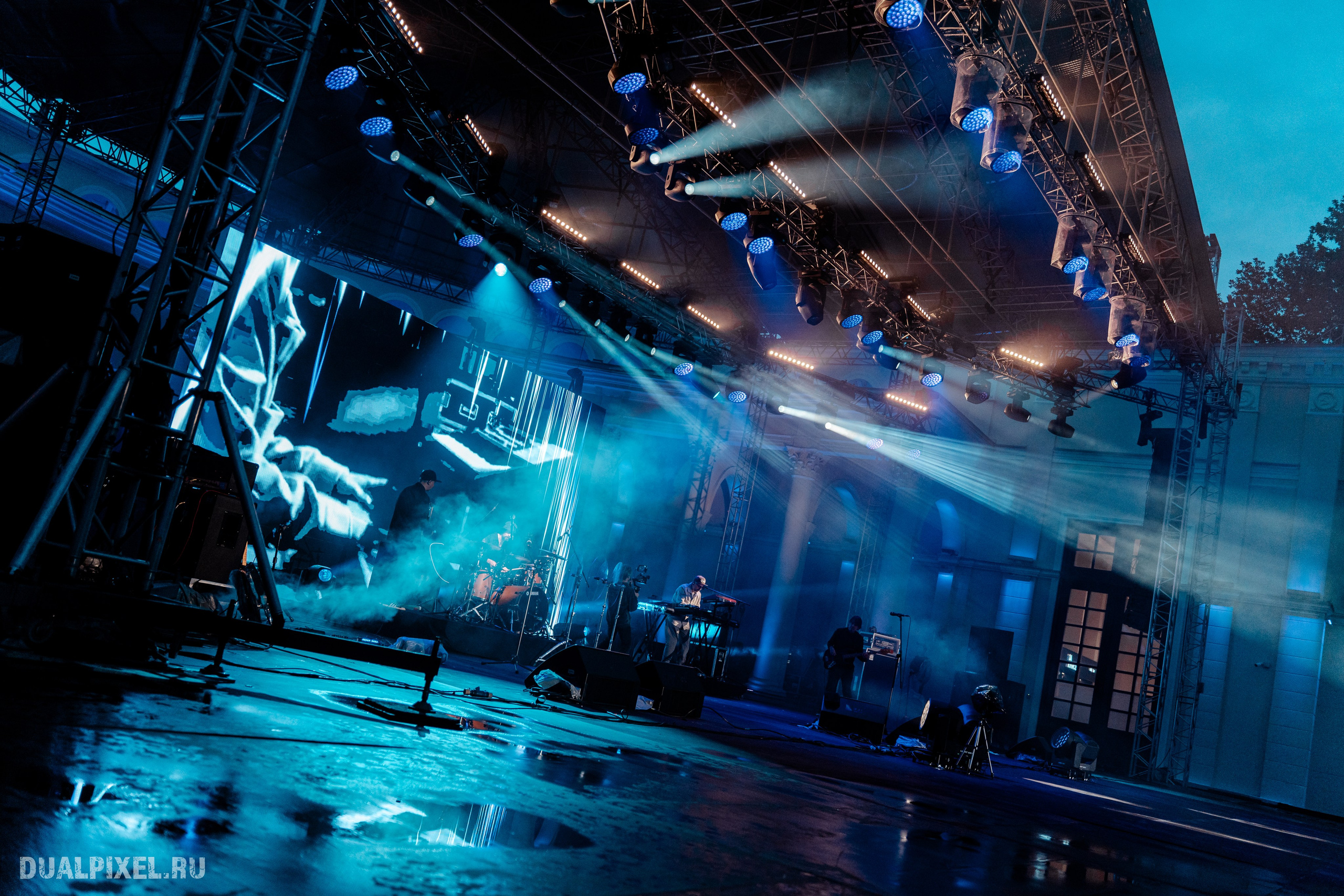 Танцы Минус. Магия музыки в кадре: Концертная Фотография