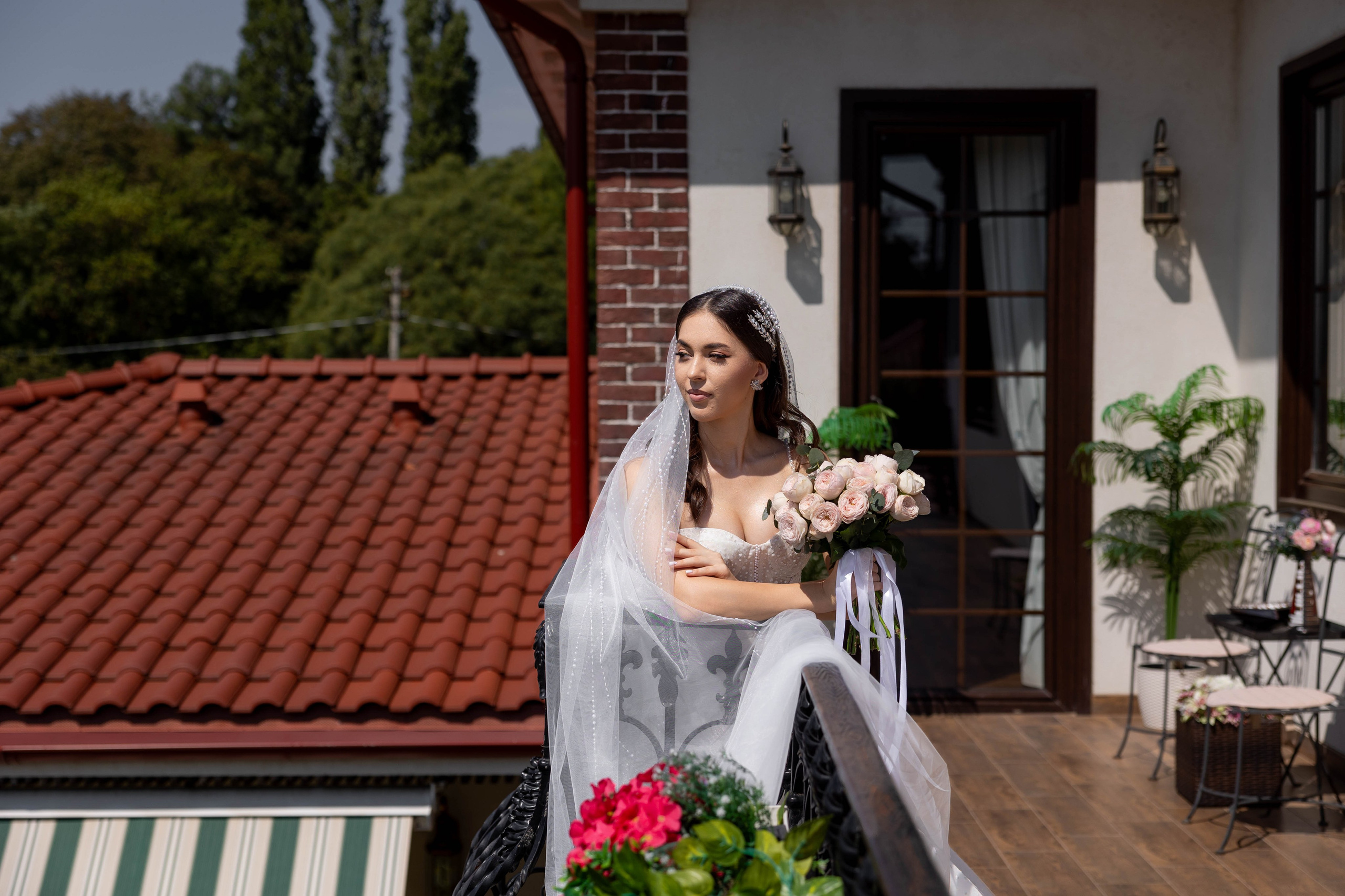 Милана и. Видеосьемка, фотосьемка свадеб, юбилеев, утренников в Краснодарском кр