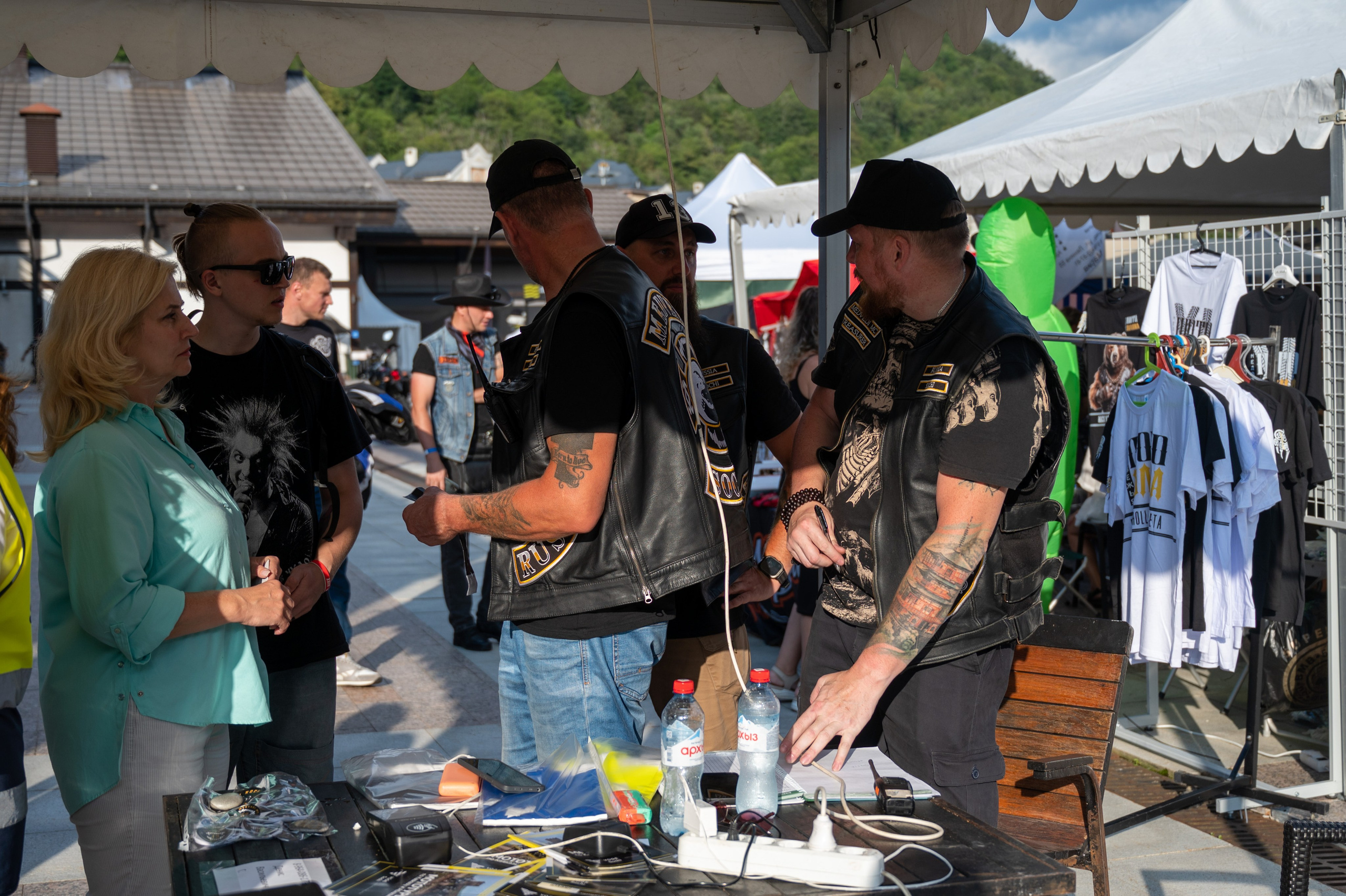 11- ый Ежегодный Байк Фестиваль " Медвежья МОТО ПОЛЯНА». Фотографирую счастливых людей в Сочи