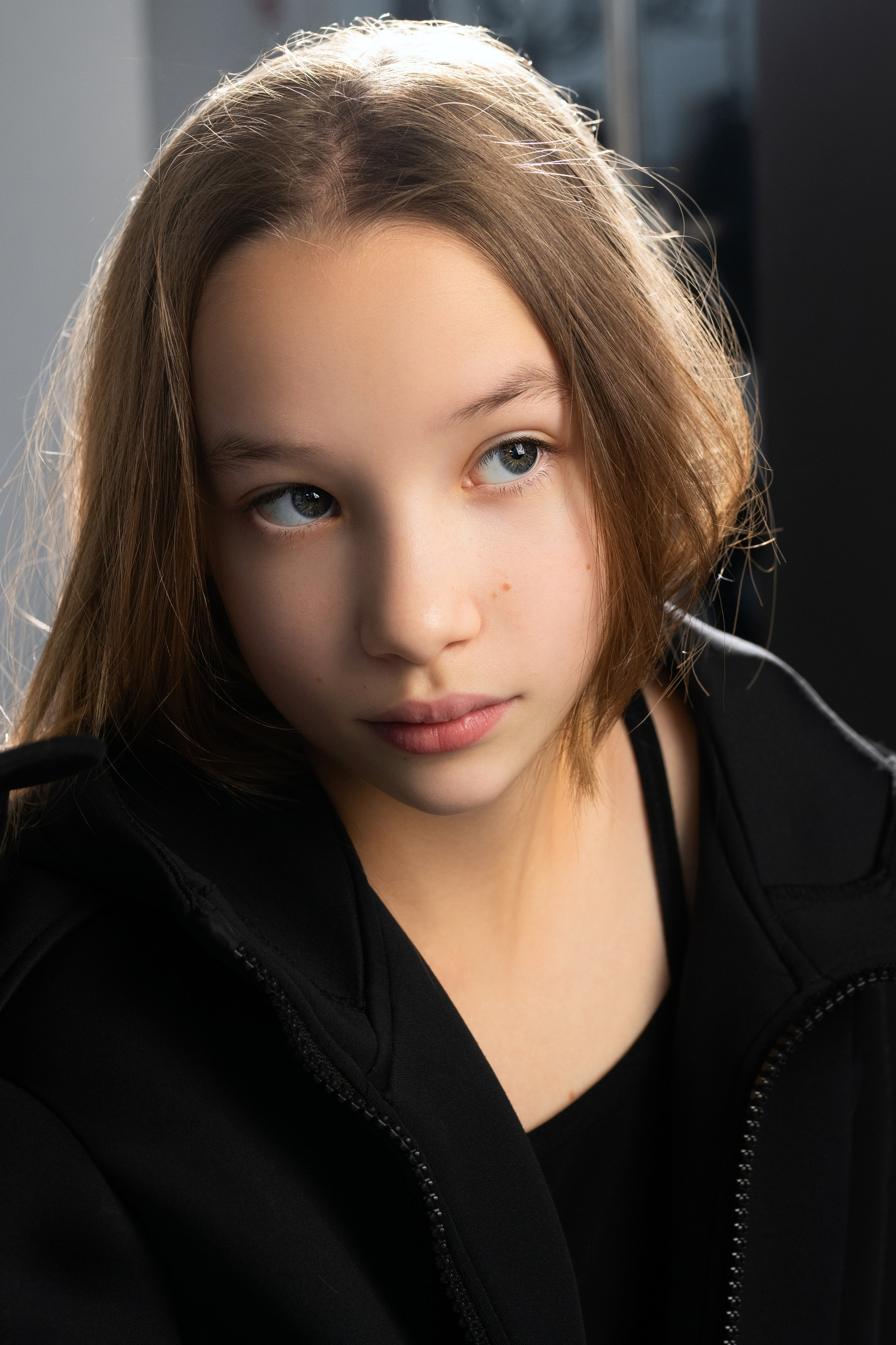 Студийная съёмка девочки в стиле Нью-Йорк