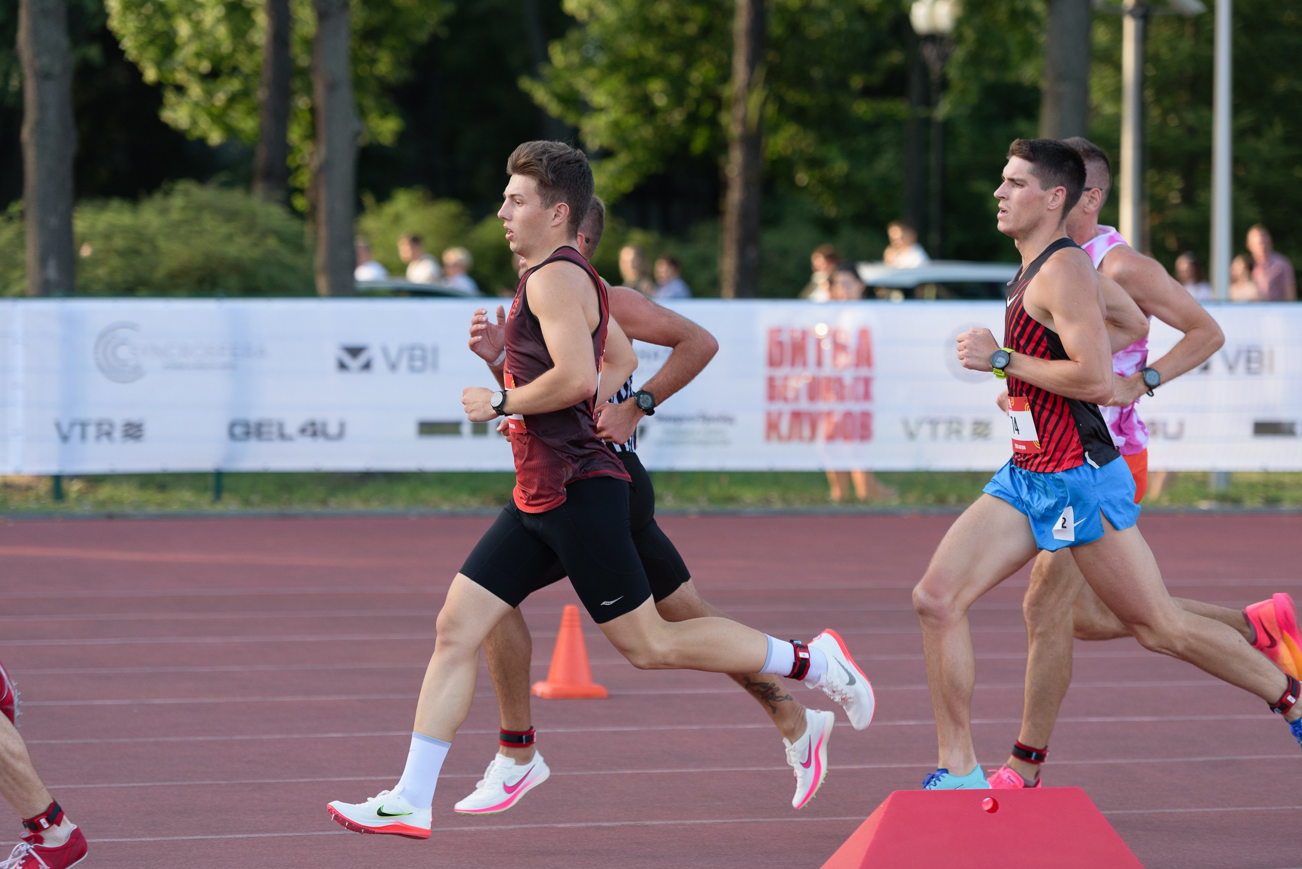 Битва беговых клубов. Репортажный фотограф Сергей Квартальнов