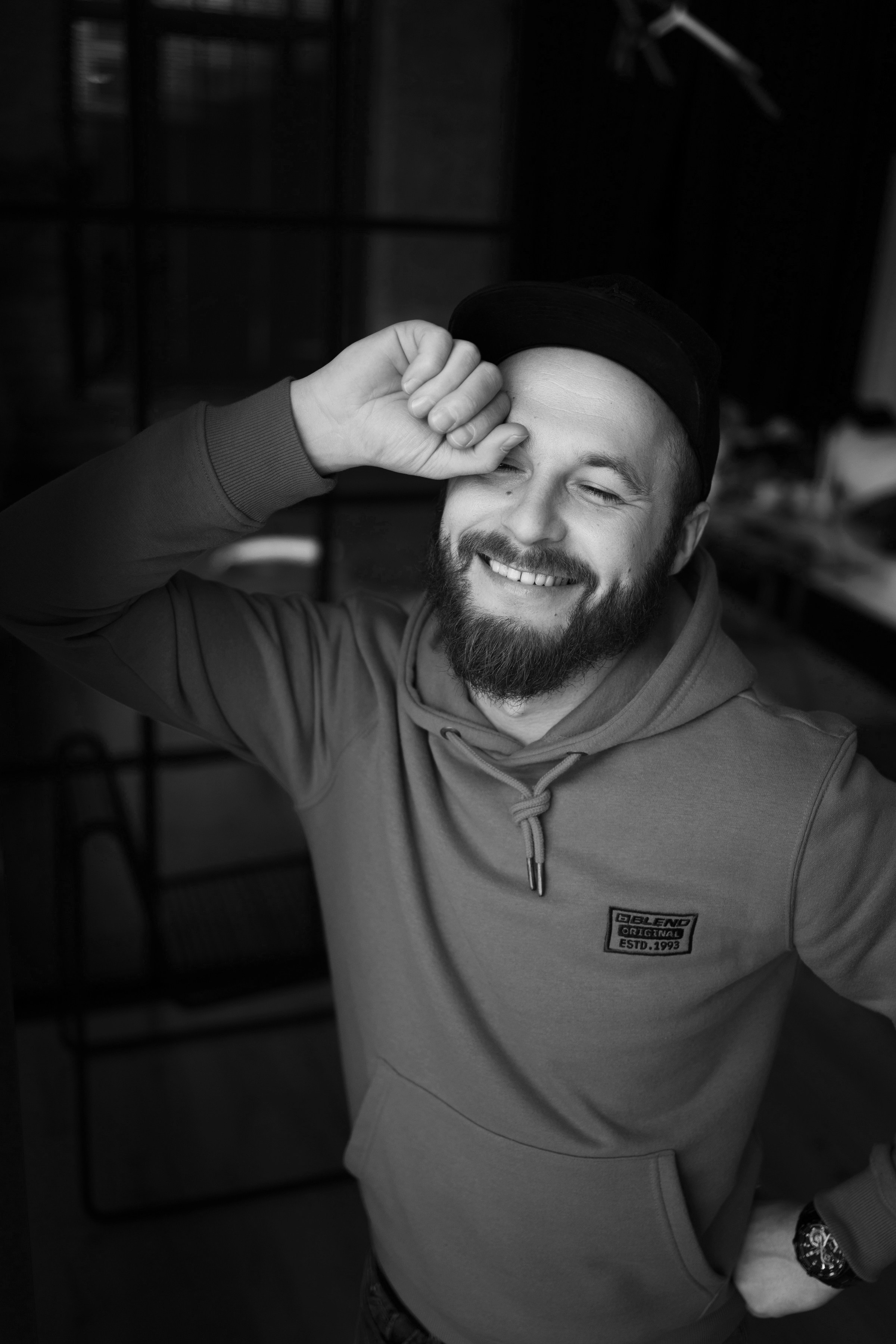 Антон. Портретный фотограф СПб, женский фотограф, минимализм и эстетика