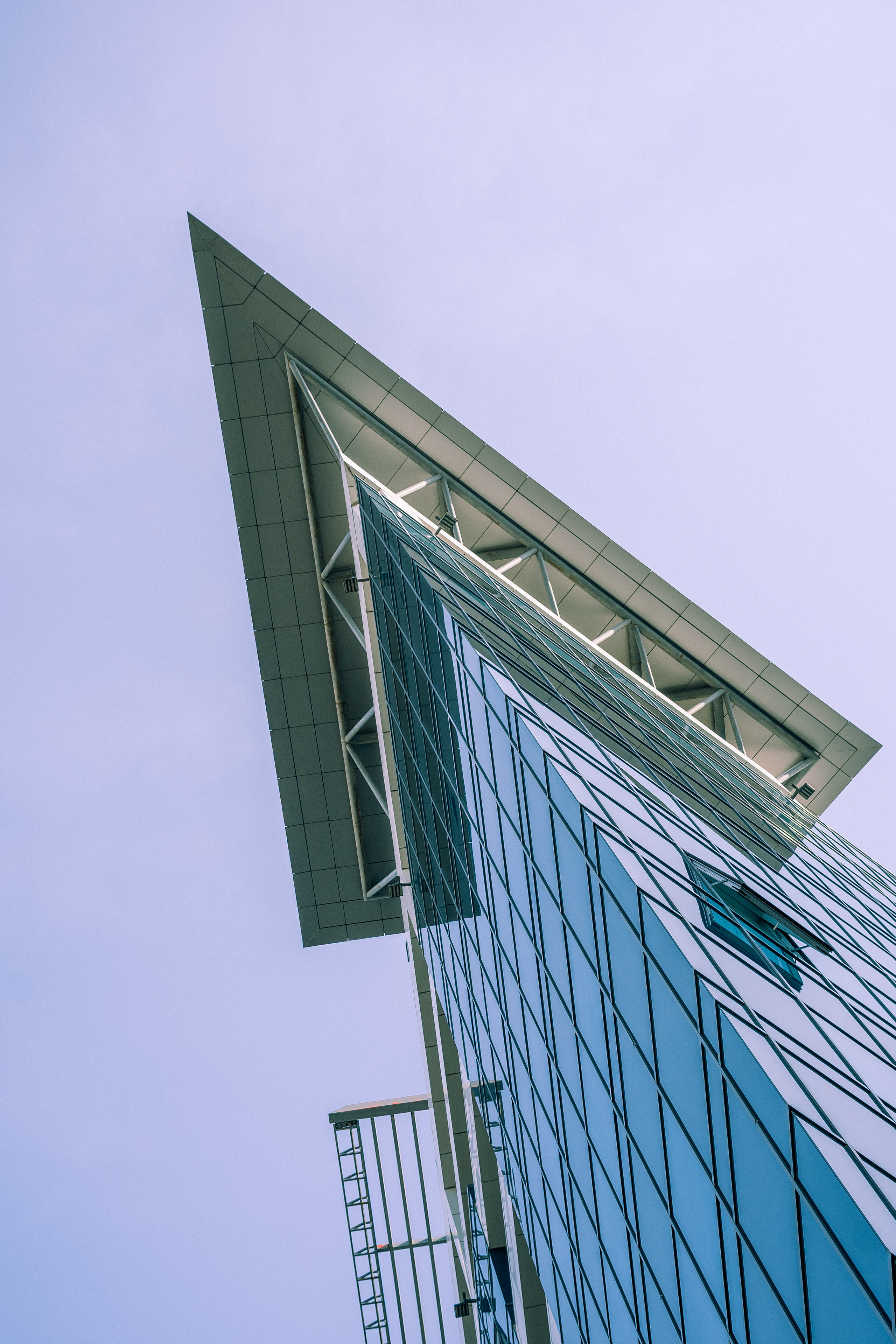 Београд. Oleg Kozachok — Photographer with Protanopia | Portraits, Texture & Light