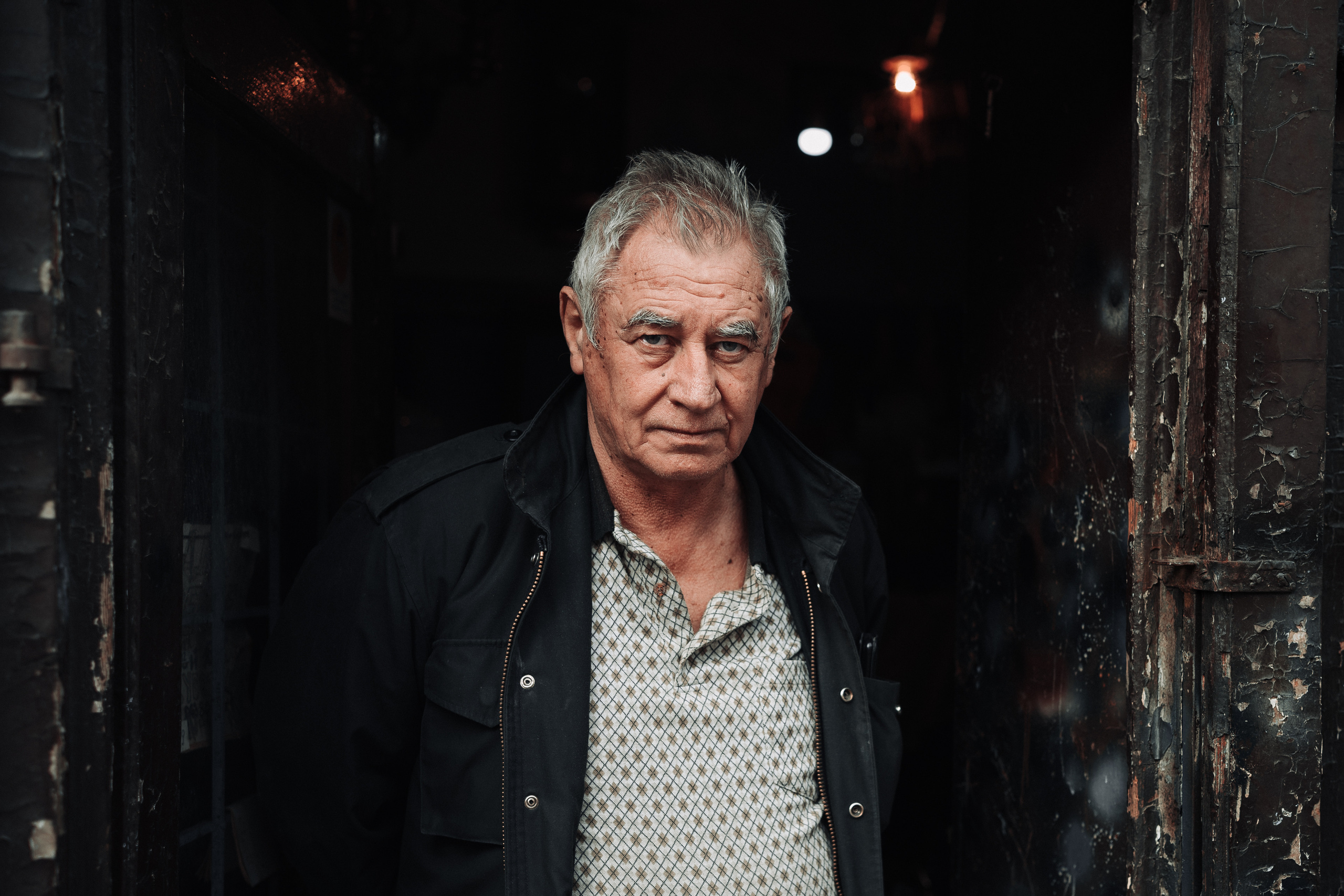 Београд. Oleg Kozachok — Photographer with Protanopia | Portraits, Texture & Light