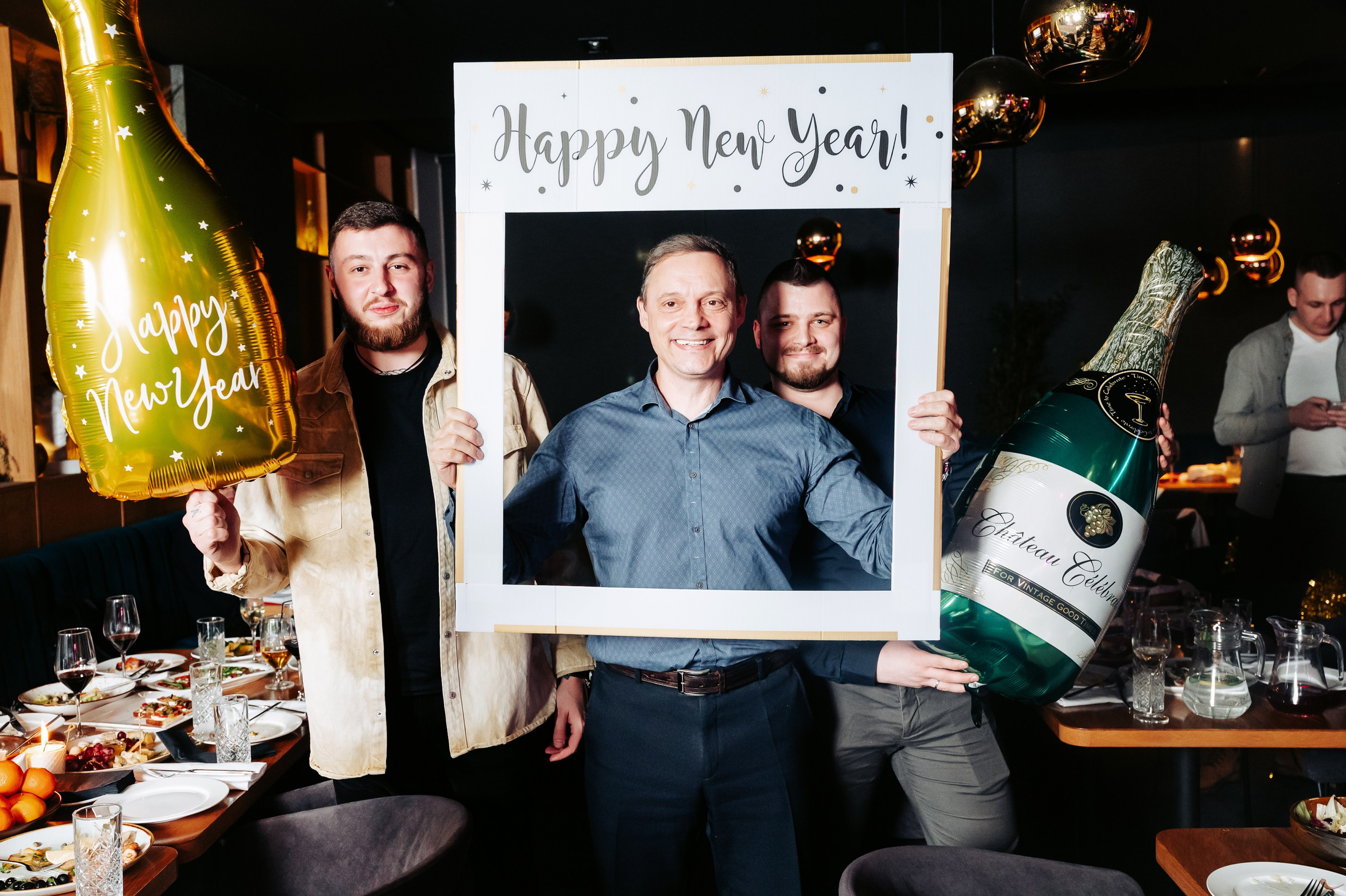 Новогодний корпоратив в караоке баре. Фотограф Дмитрий Сермяжко