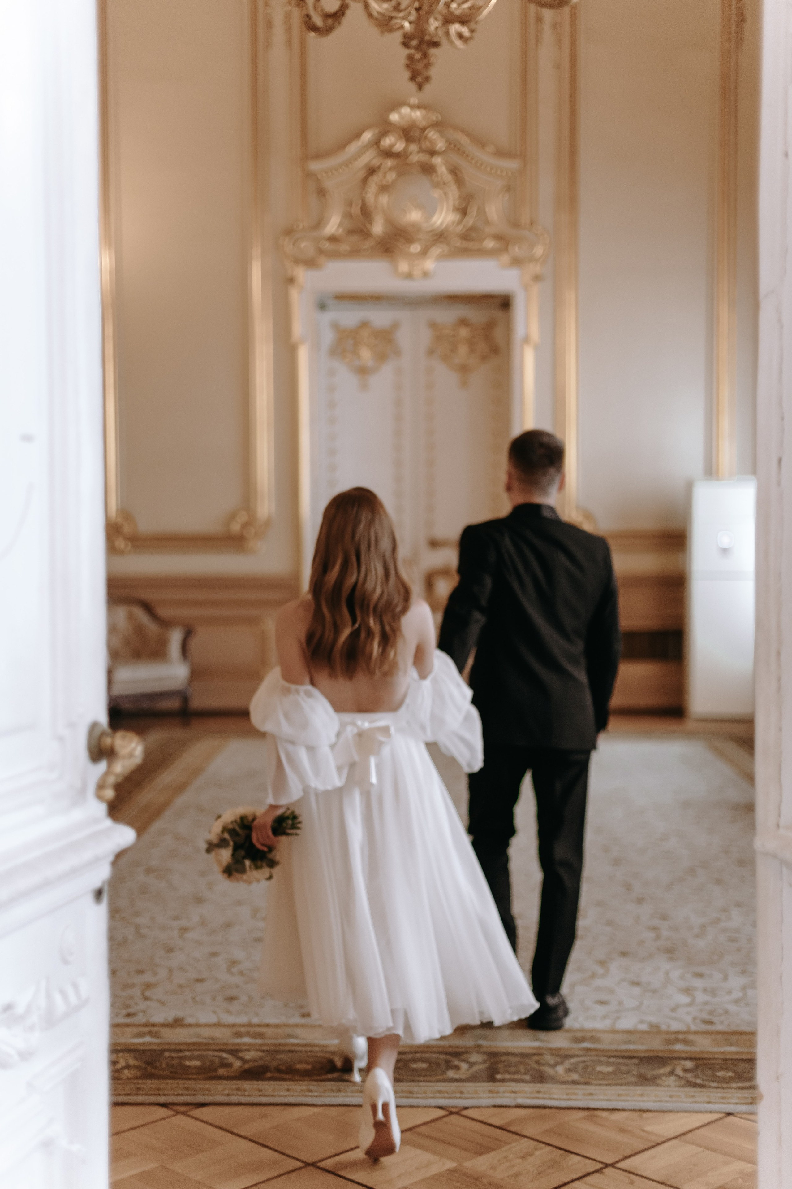 Дождь, жара и Эрмитаж. Свадебный и семейный фотограф Арина Кулёва