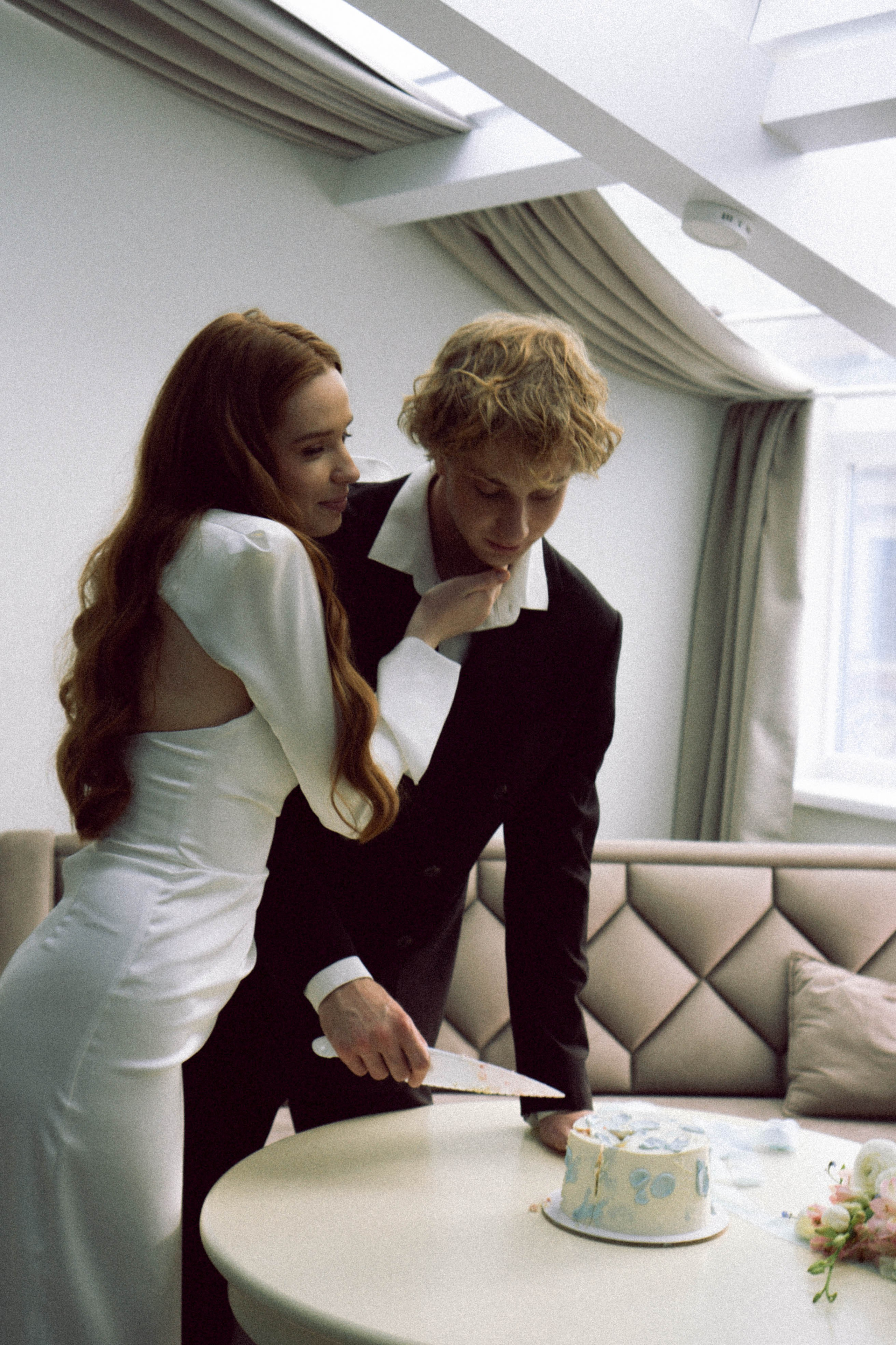 СВАДЕБНАЯ СЬЕМКА В ОТЕЛЕ. СБОРЫ ЖЕНИХА И НЕВЕСТЫ И ТАКЖЕ ТОР И ПОДГОТОВКА К ПРОГУЛКЕ. Профессиональный фотограф, Санкт-Петербург — Виктория Богомолова