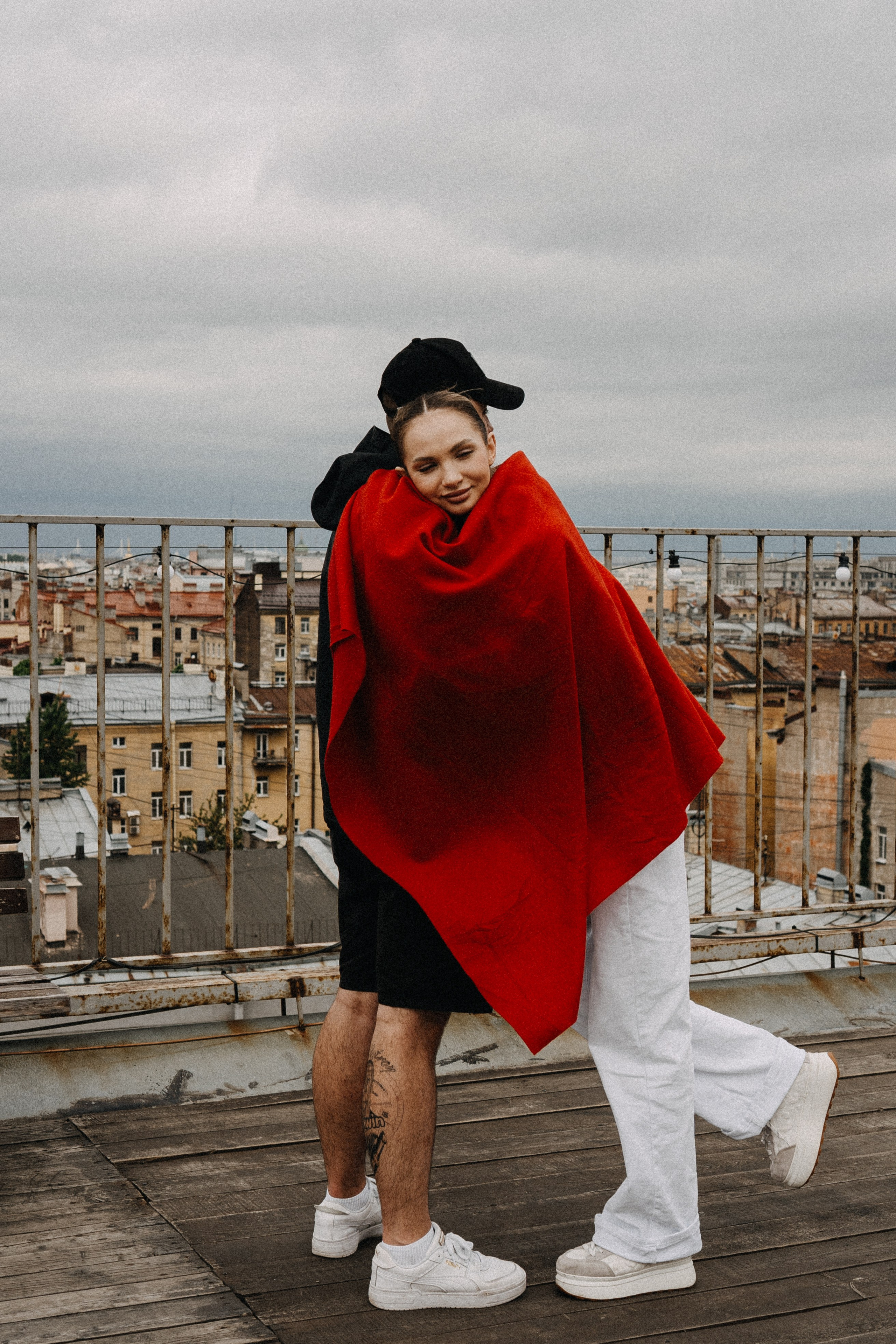 МЫ ГУЛЯЛИ ПРО КРЫШАМ ПИТЕРА. Профессиональный фотограф, Санкт-Петербург — Виктория Богомолова
