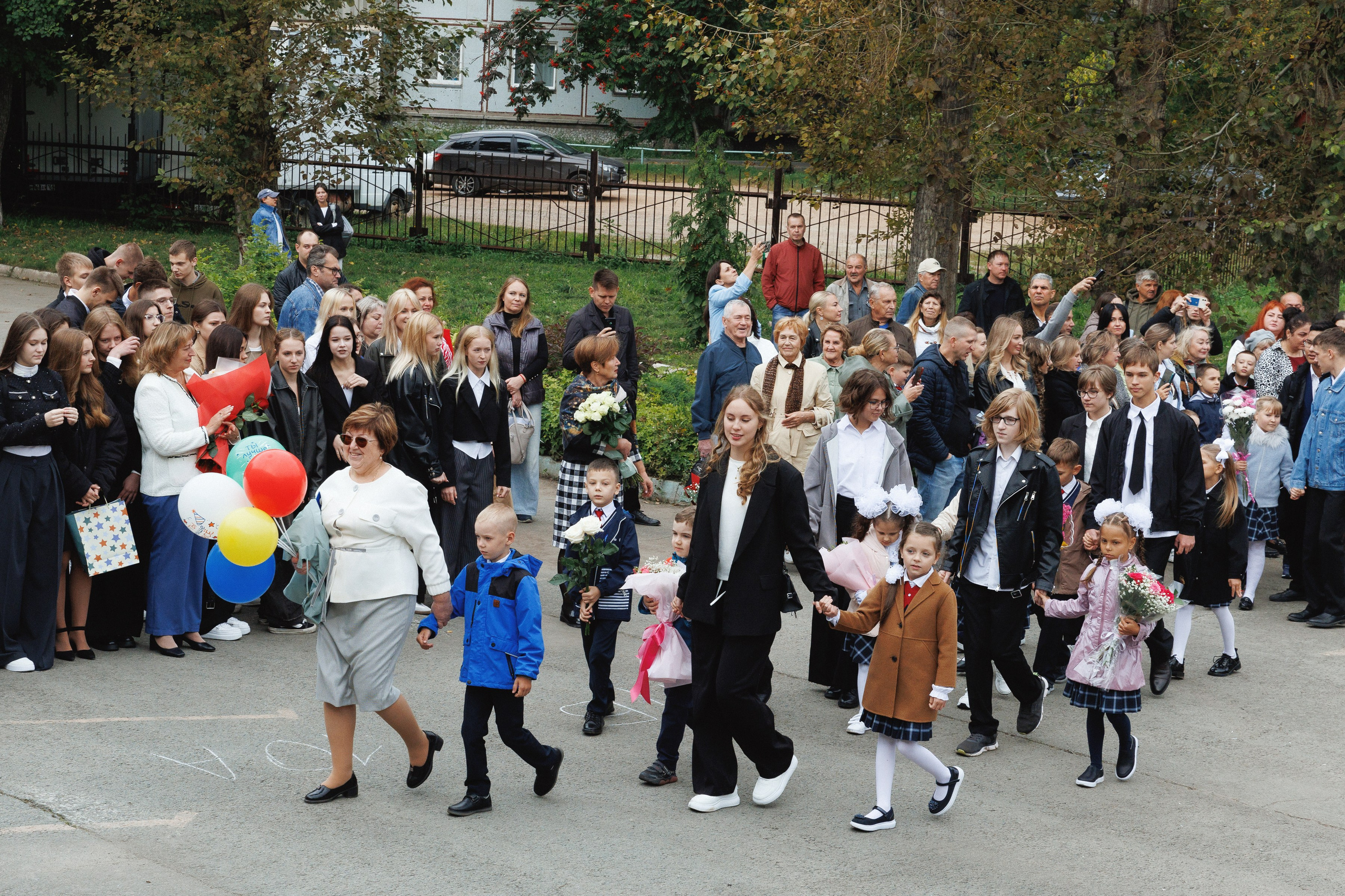 1 сентября лицей № 28. Фотомастерская Воробьевых