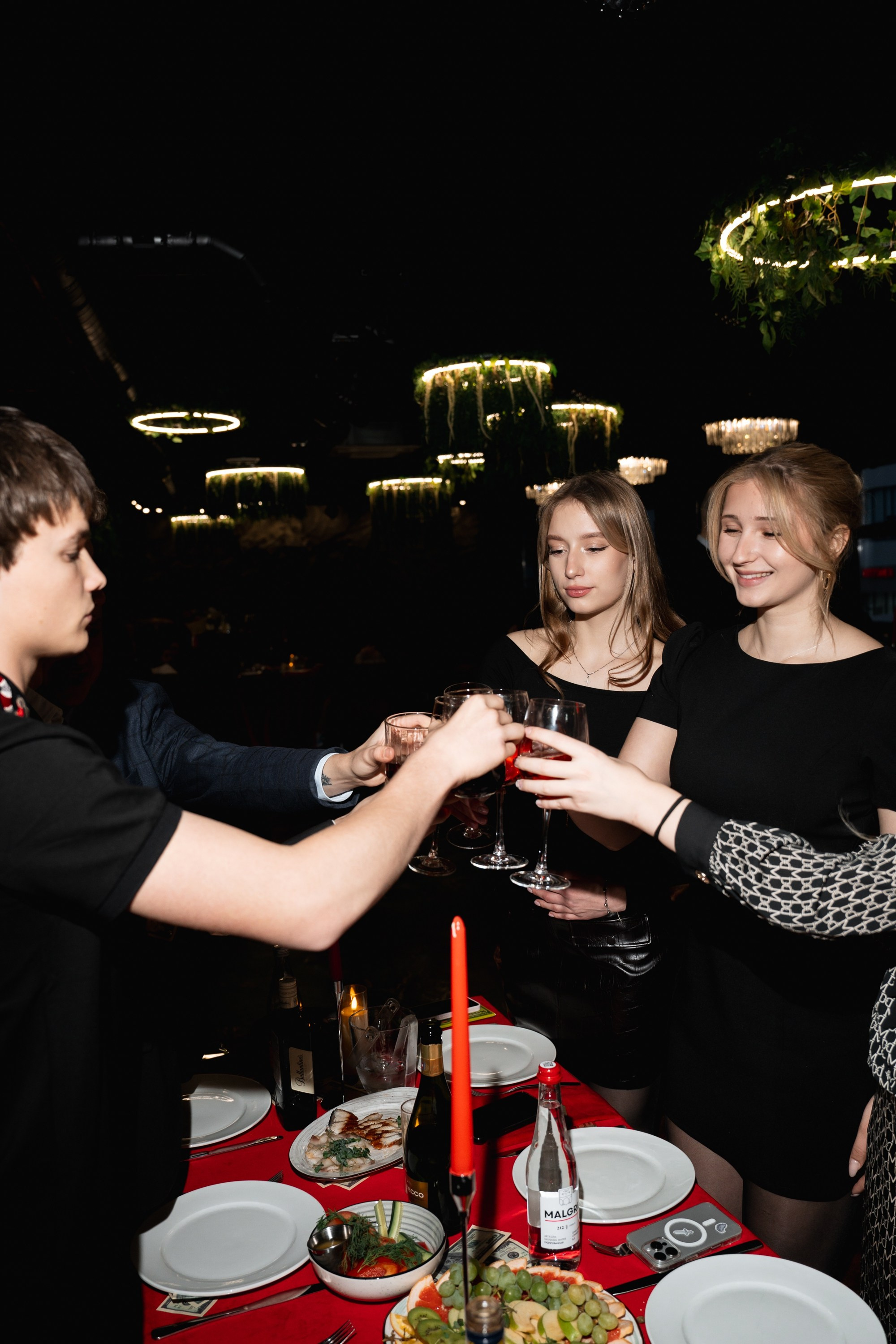 18 ЛЕТ. Женский портрет