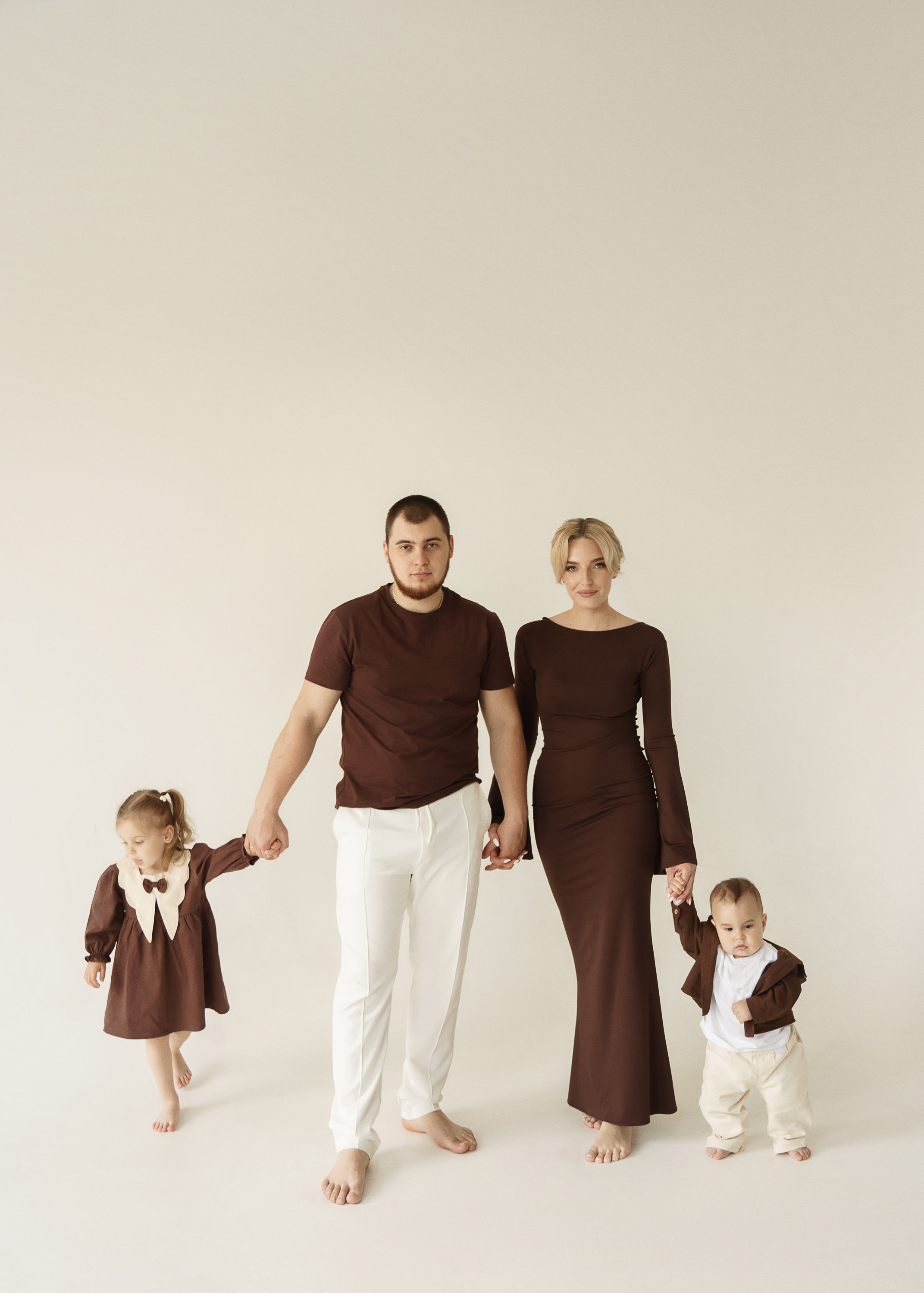 АРТЕМ 1 ГОДИК. Женский портрет