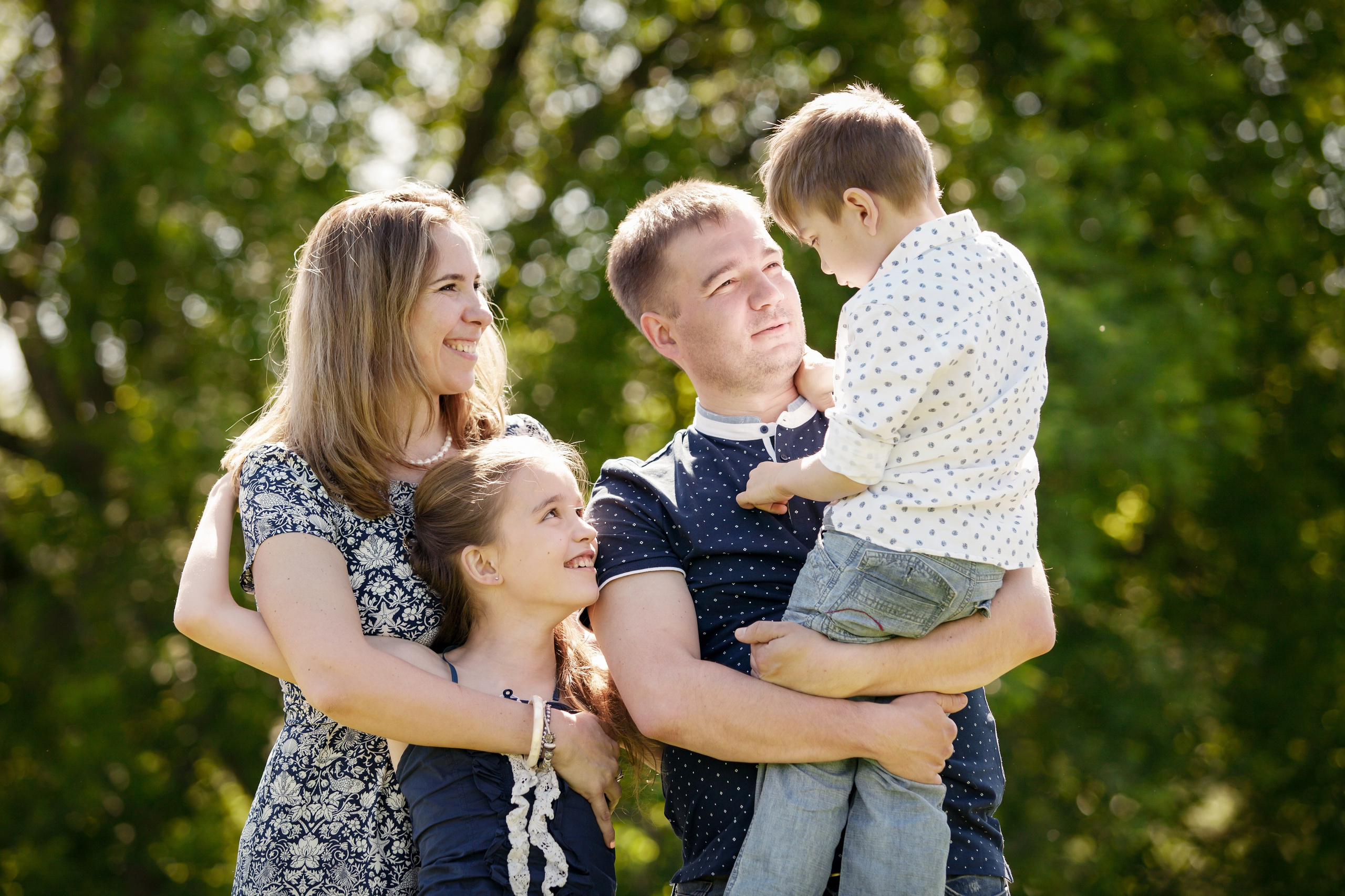 Семейная съемка в парке. Фотографы в Москве Светлана Устинова и Сергей Грачев