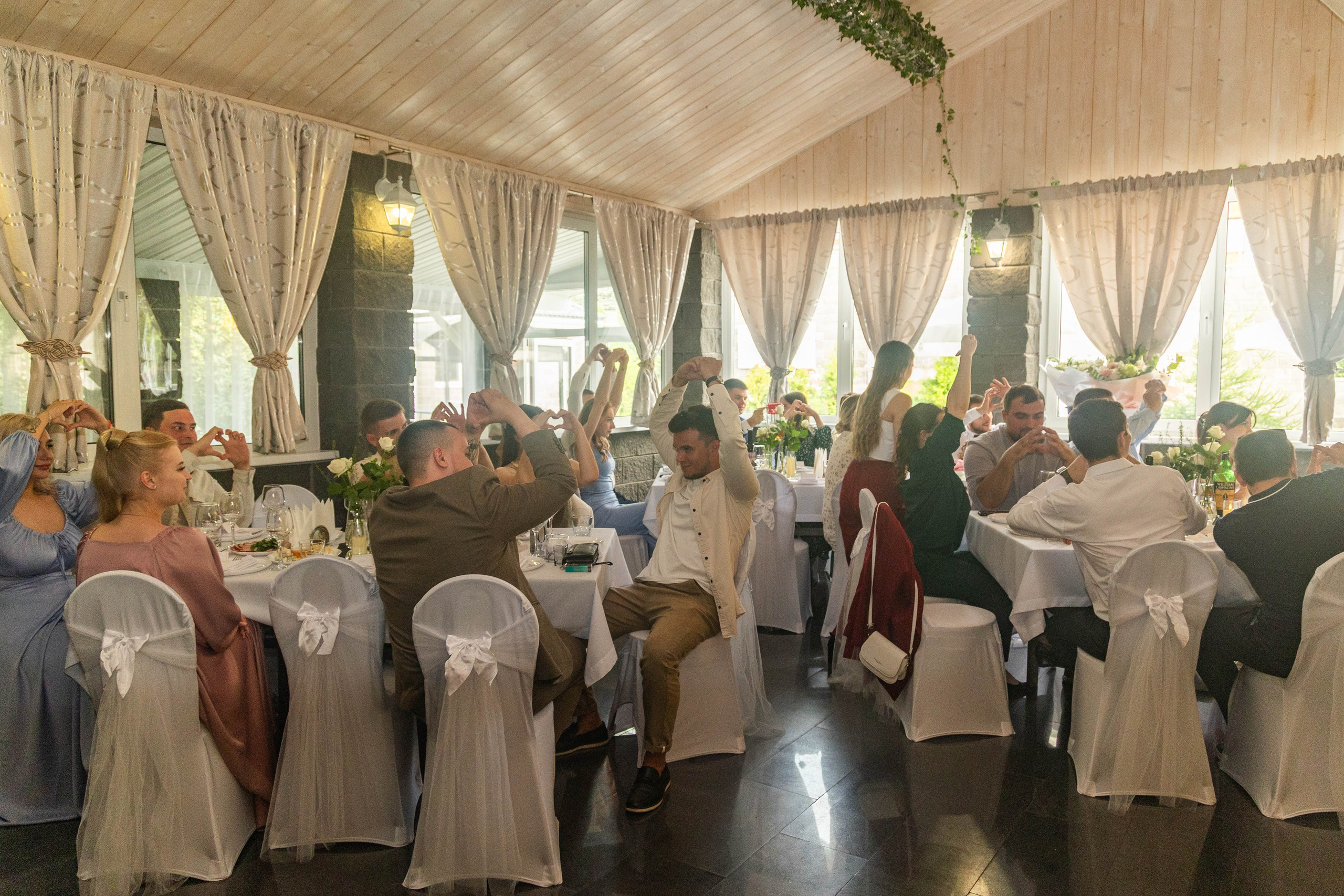 Свадебная фотосессия свадебный фотограф Татьяна Марсуверских свадебная фотопрогулка Москва Жуковский. Фотограф для маркетплейсов, фотоуслуги в Жуковском Татьяна Марсуверских