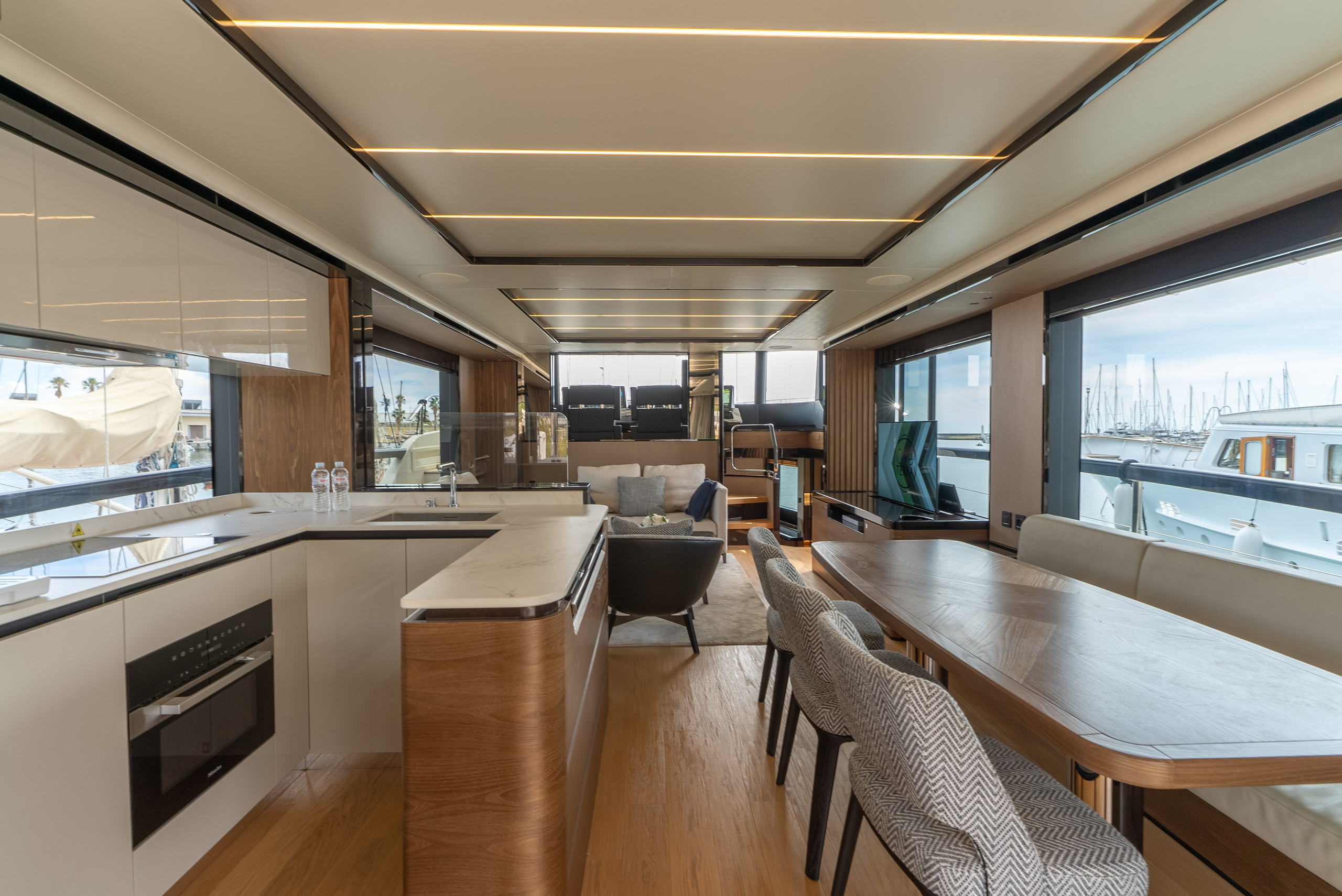 Absolute Navetta 68 Elysium. Яхтенный фотограф в Санкт-Петербурге Алексей Глухов