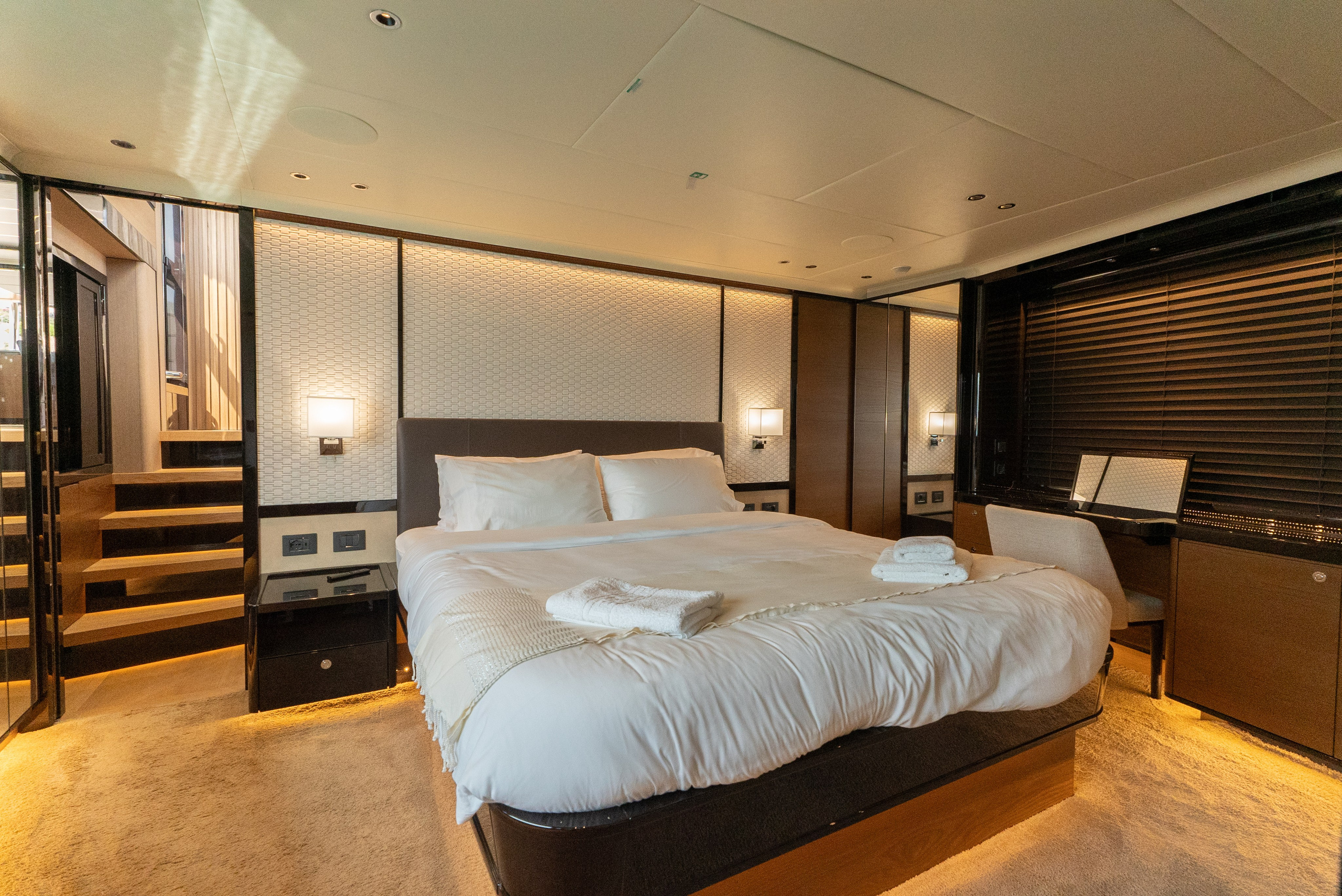 Absolute Navetta 68 Elysium. Яхтенный фотограф в Санкт-Петербурге Алексей Глухов