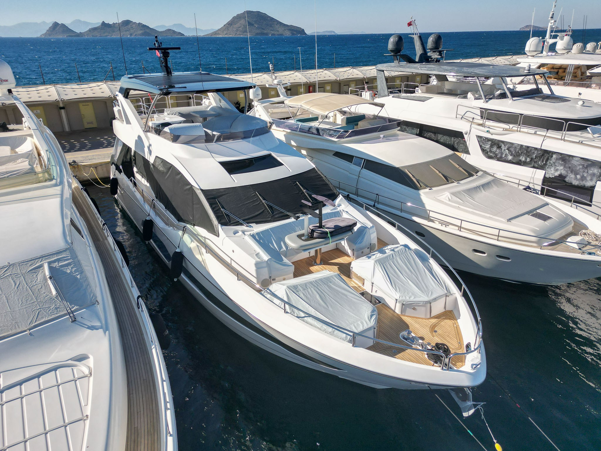 Sunseeker 76 Yacht. Яхтенный фотограф в Санкт-Петербурге Алексей Глухов