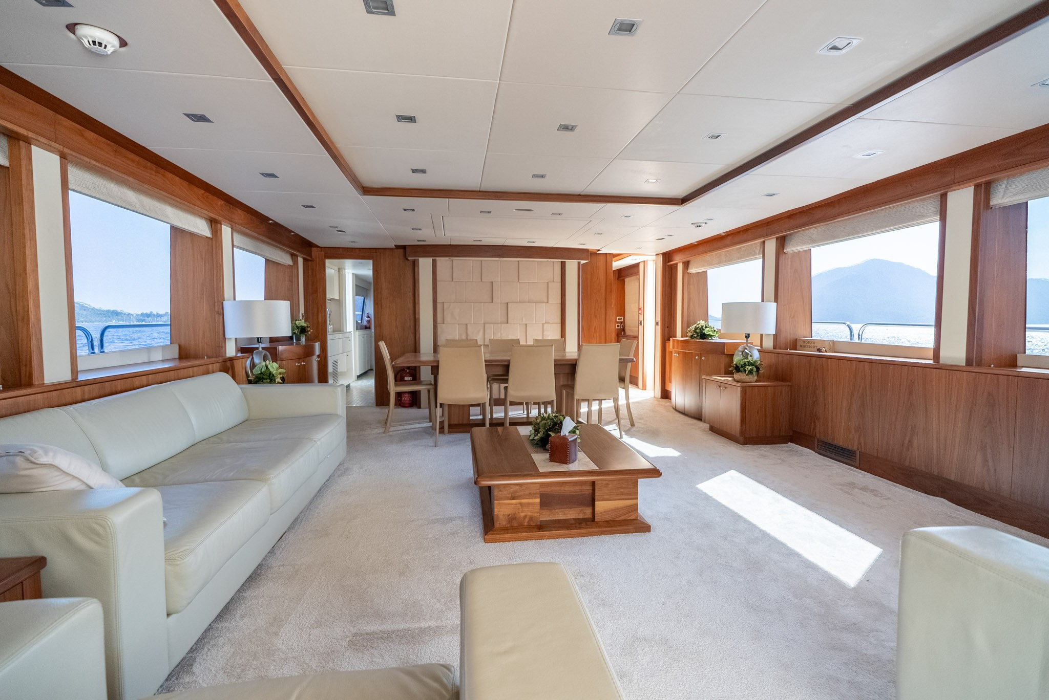 Sunseeker 30M Round Midnight. Яхтенный фотограф в Санкт-Петербурге Алексей Глухов
