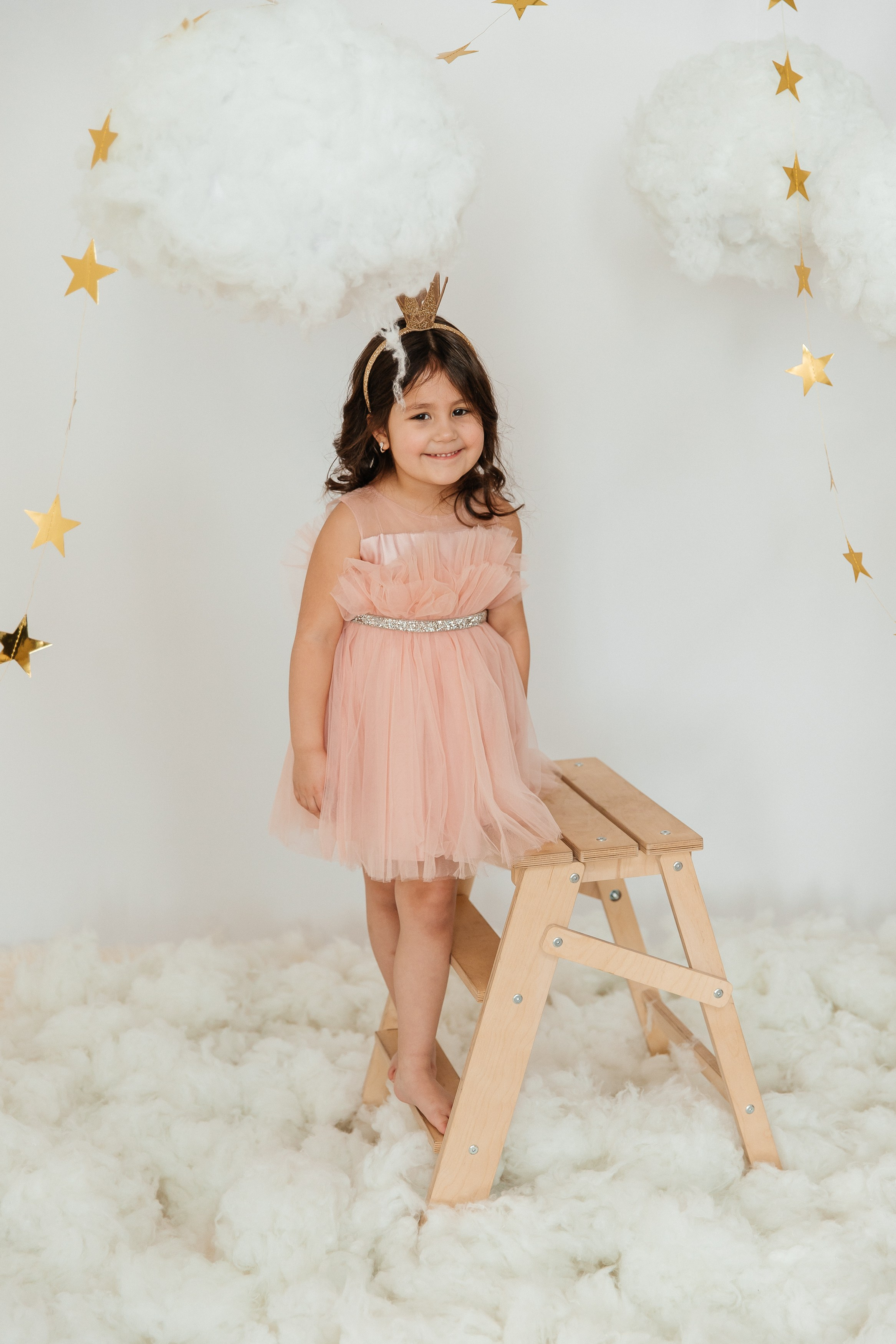 Маюша и Милаша в облаках. Воронистая Анастасия. Фотограф Якутия, Томпонский район