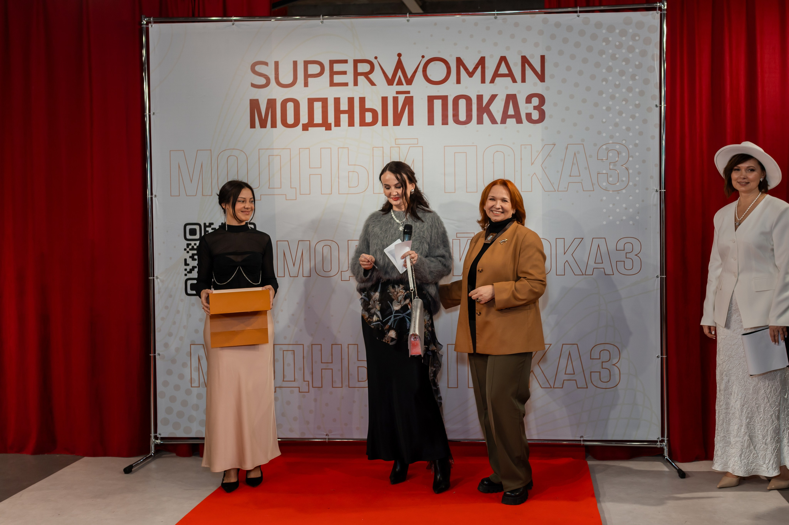 Показ проекта Super woman. Марина Шаймухаметова. Фотограф в Уфе