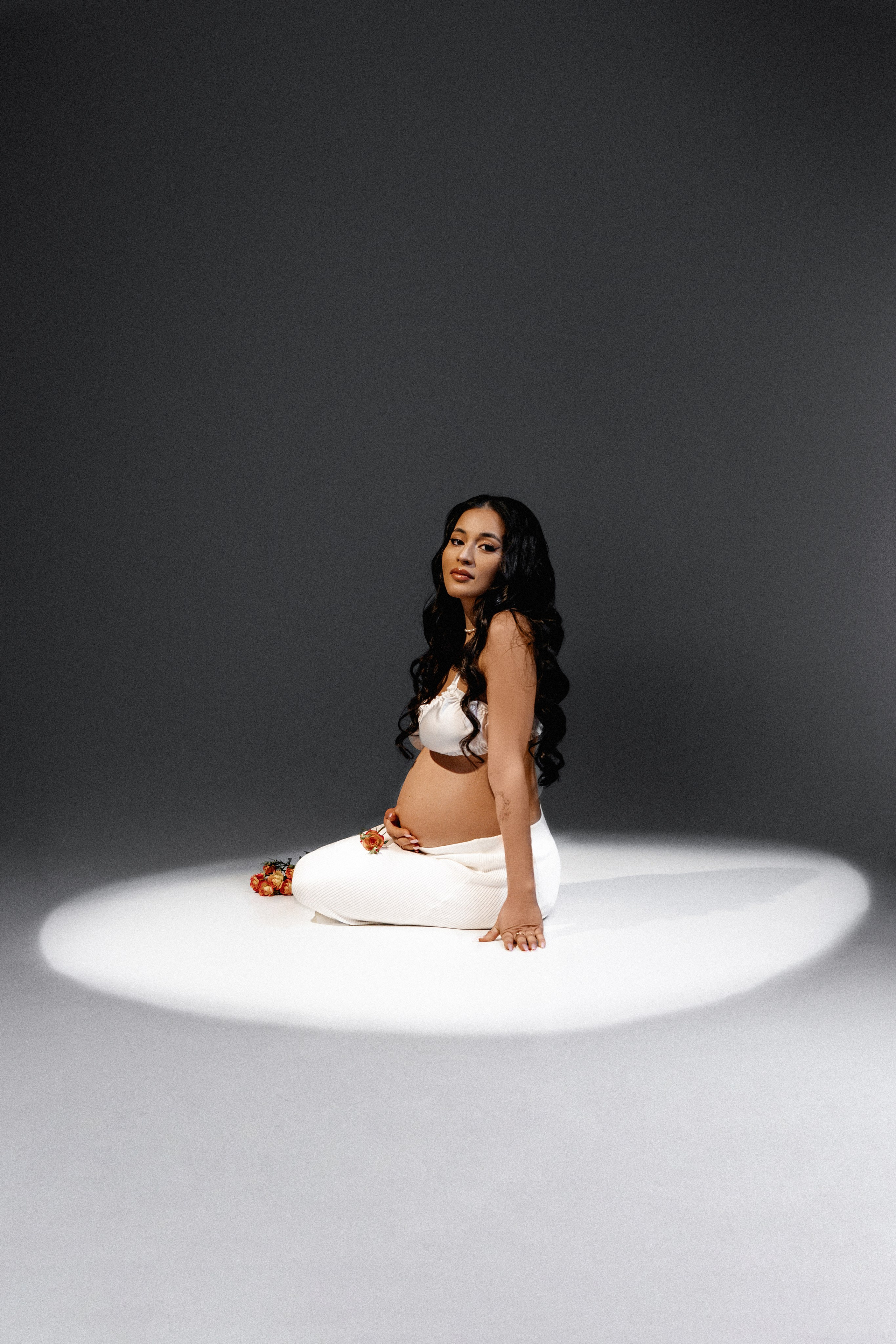 Радость внутри: красота будущей мамы. Ваш семейный фотограф в Минске — Вика Трегубова