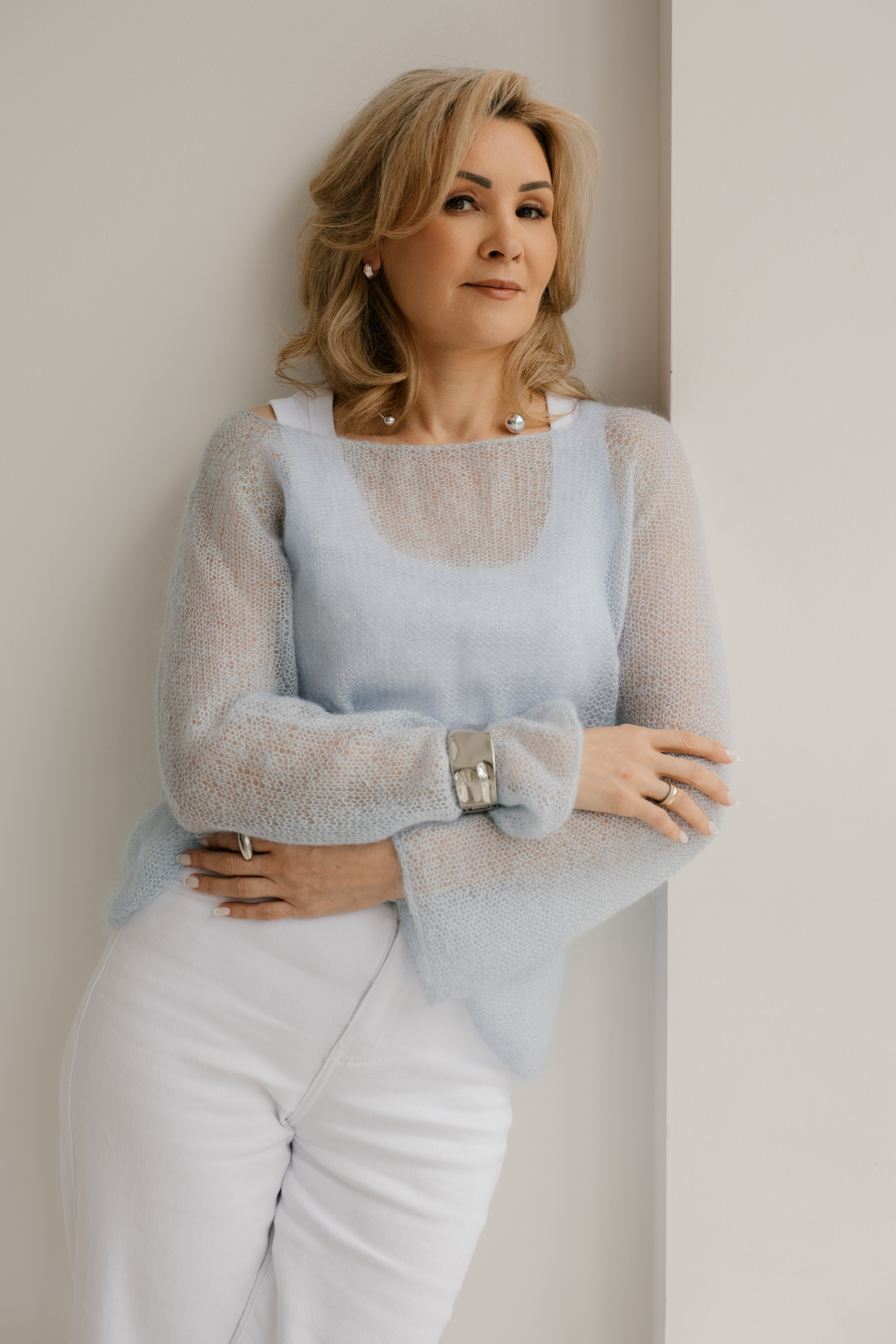 Ты в студии. Вита Овчинникова. Фотограф в Новосибирске. Снимаю женские портреты, контент для блогеров и брендов