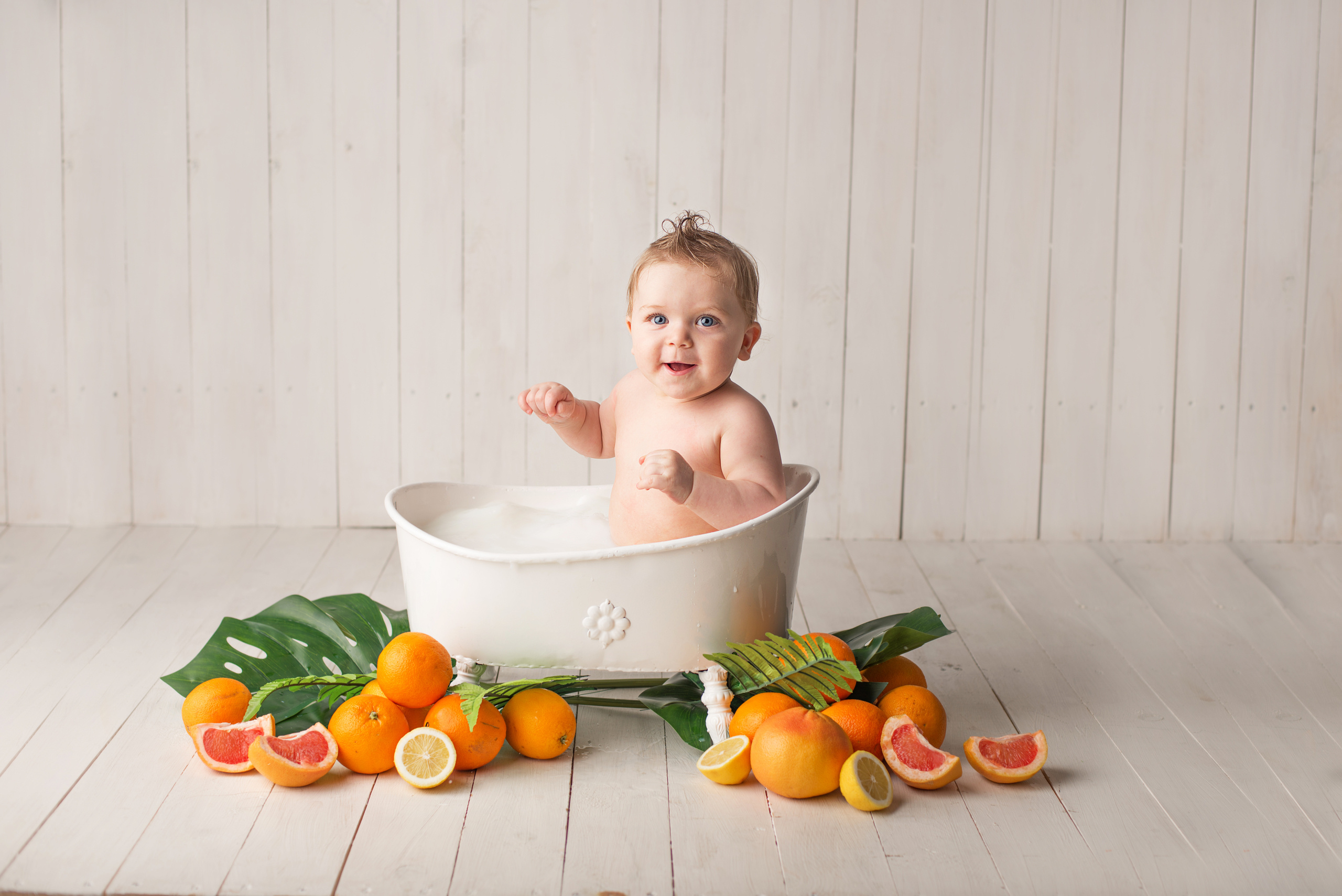 Тимур 8 мес. Молочные ванны. Фотограф новорожденных Василиса Панькова