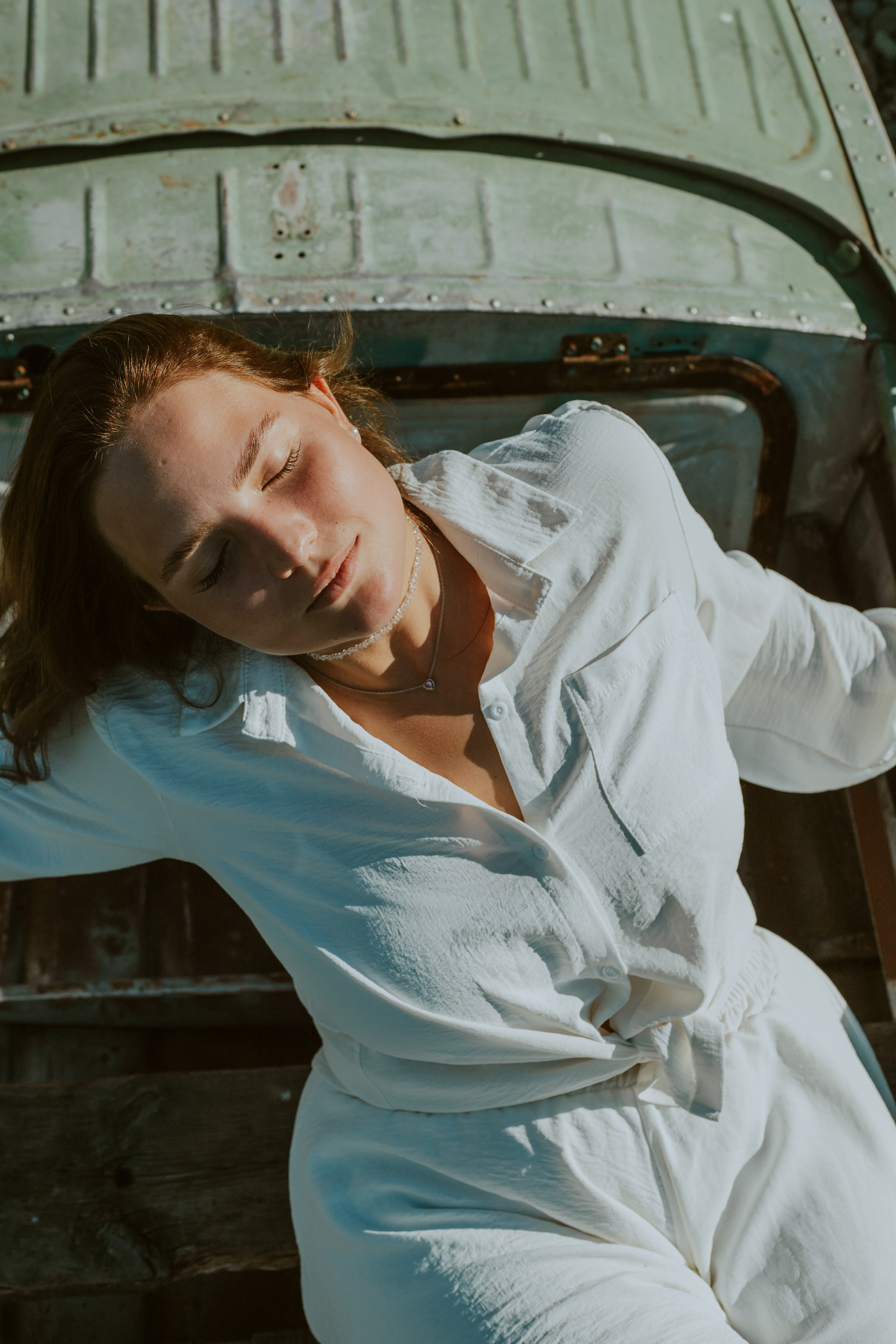 Индивидуальная фотосессия на берегу. Фотограф Ангарск Александра Зарубина