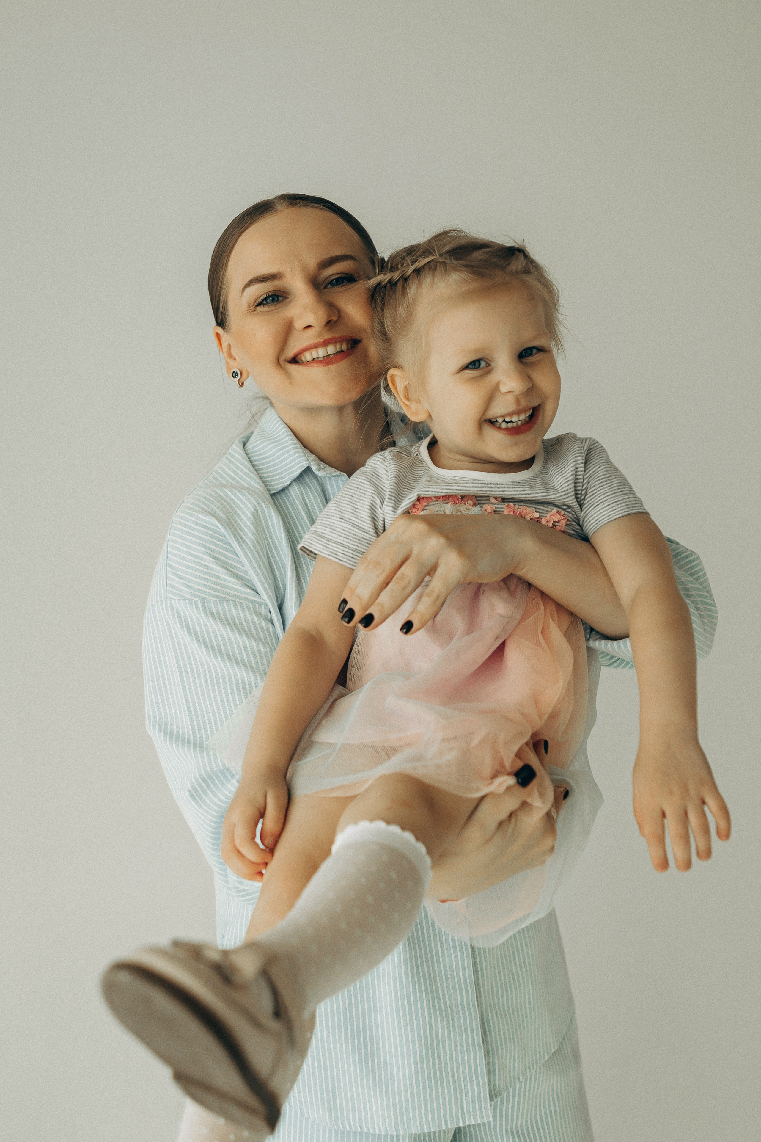 Оля, Кирилл, Каролина и Дима. Семейный фотограф и детский фотограф в Волгограде Алеся Бутакова — дет