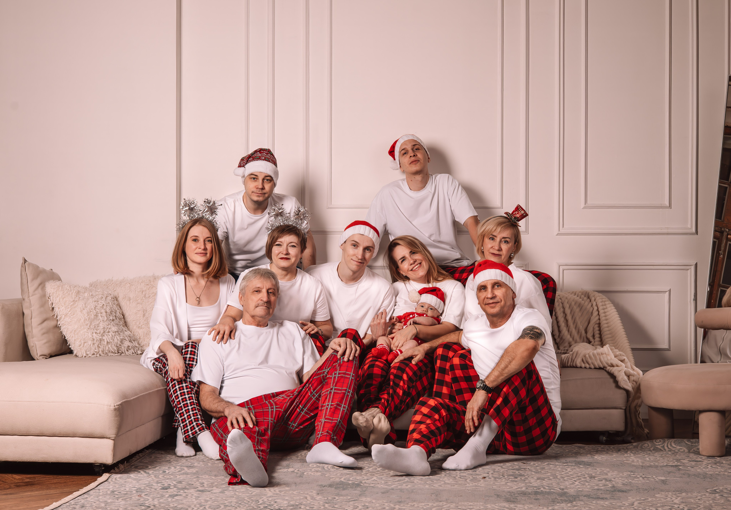 Максим и его семья