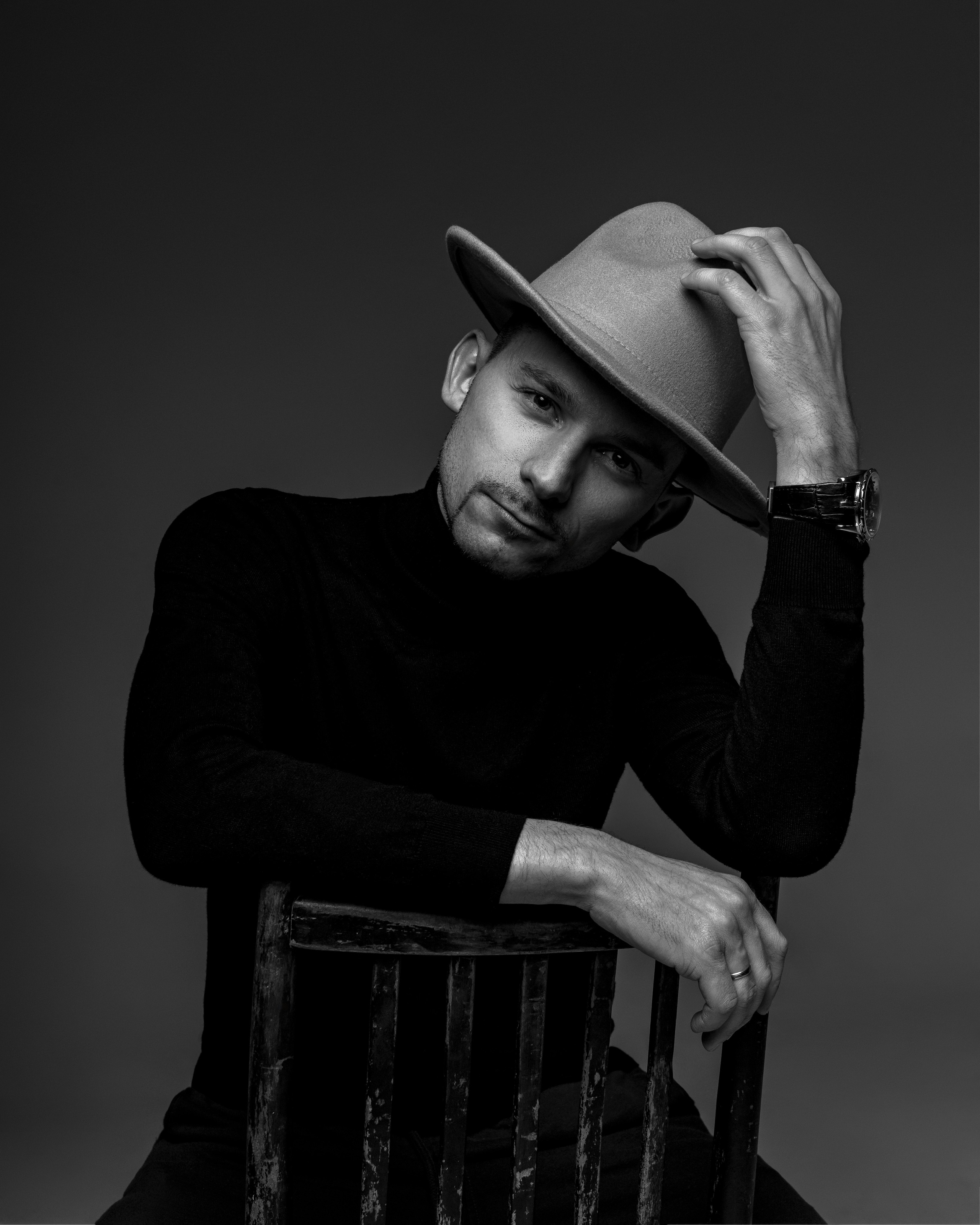 Юрий Сорокин. Фотограф Петрозаводск. Съемка для брендов, индивидуальная съемка