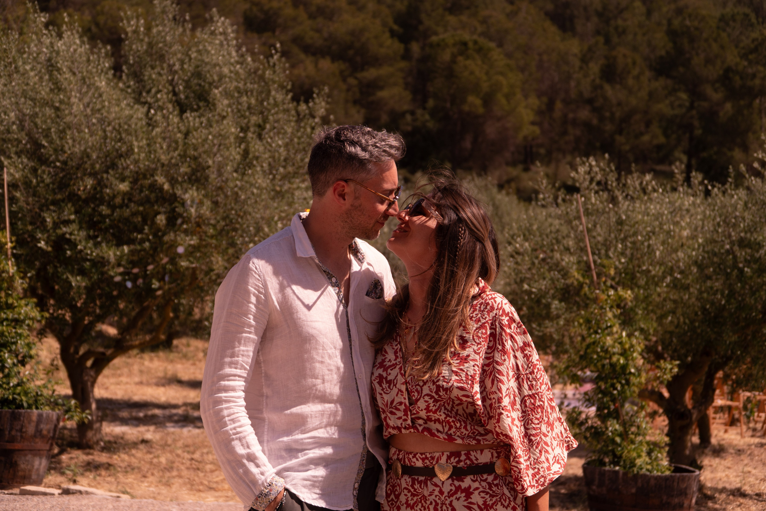 Stasy and Roberto. Wedding Photographer in Barcelona and Medellin