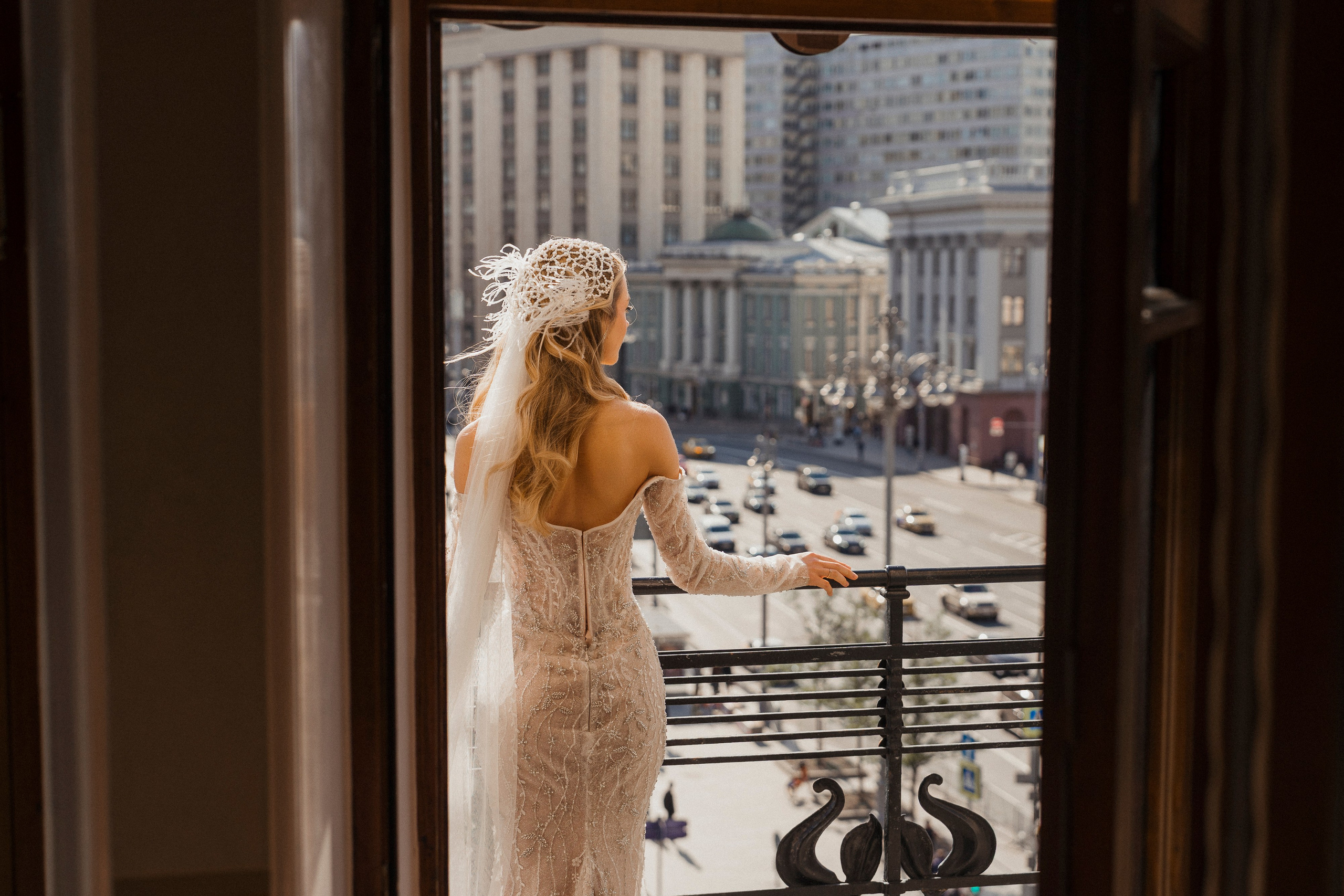 Свадебная фотосессия в отеле Метрополь. Свадебный фотограф в Москве Анна Полушина